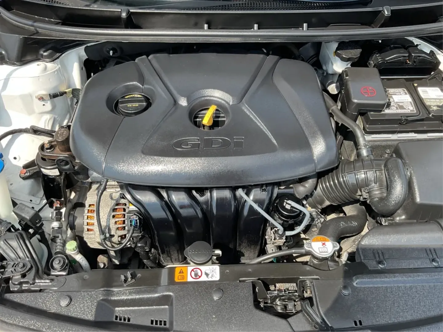 2017 Hyundai Elantra GT Base (KMHD35LH2HU) with an 2.0L L4 16V DOHC engine, 6M transmission, located at 1951 S Dayton Lakeview Rd., New Carlisle, OH, 45344, (937) 908-9800, 39.890999, -84.050255 - **Discover the Perfect Commuter or Family Vehicle at Advantage Car and Credit - Piqua**<br /> <br /> Are you searching for a reliable vehicle that caters to your daily commute or weekend family adventures? Look no further than this 2017 Hyundai Elantra GT, now available for purchase at Advantage Car - Photo#11