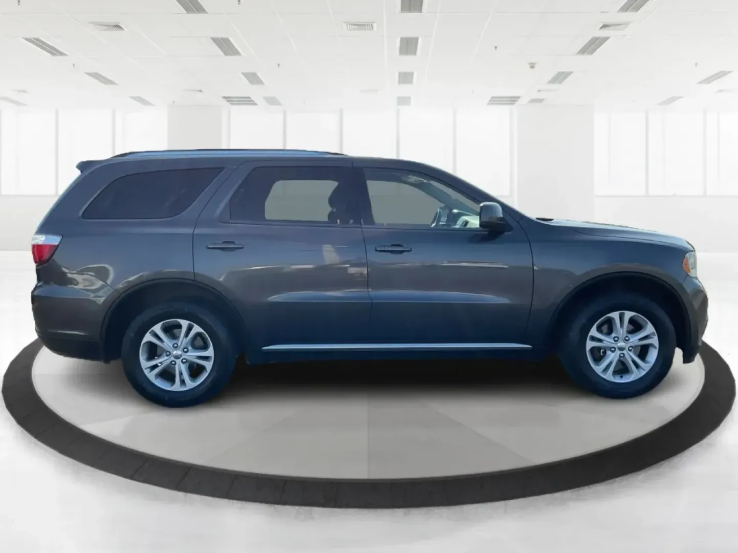 2013 Dodge Durango SXT (1C4RDJAG7DC) with an 3.6L V-6 DOHC engine, located at 8750 N County Rd 25A, Piqua, OH, 45356, (937) 908-9800, 40.164391, -84.232513 - **Discover Your Adventure with the 2013 Dodge Durango SXT at Advantage Car and Credit - Troy!**<br /> <br /> Are you in search of the perfect SUV to elevate your family outings, weekend adventures, or daily commutes? Look no further than the 2013 Dodge Durango SXT, where spaciousness meets versatili - Photo#1