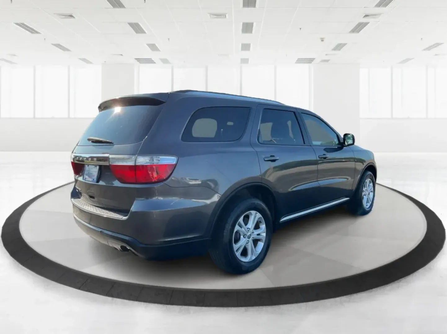 2013 Dodge Durango SXT (1C4RDJAG7DC) with an 3.6L V-6 DOHC engine, located at 8750 N County Rd 25A, Piqua, OH, 45356, (937) 908-9800, 40.164391, -84.232513 - **Discover Your Adventure with the 2013 Dodge Durango SXT at Advantage Car and Credit - Troy!**<br /> <br /> Are you in search of the perfect SUV to elevate your family outings, weekend adventures, or daily commutes? Look no further than the 2013 Dodge Durango SXT, where spaciousness meets versatili - Photo#2