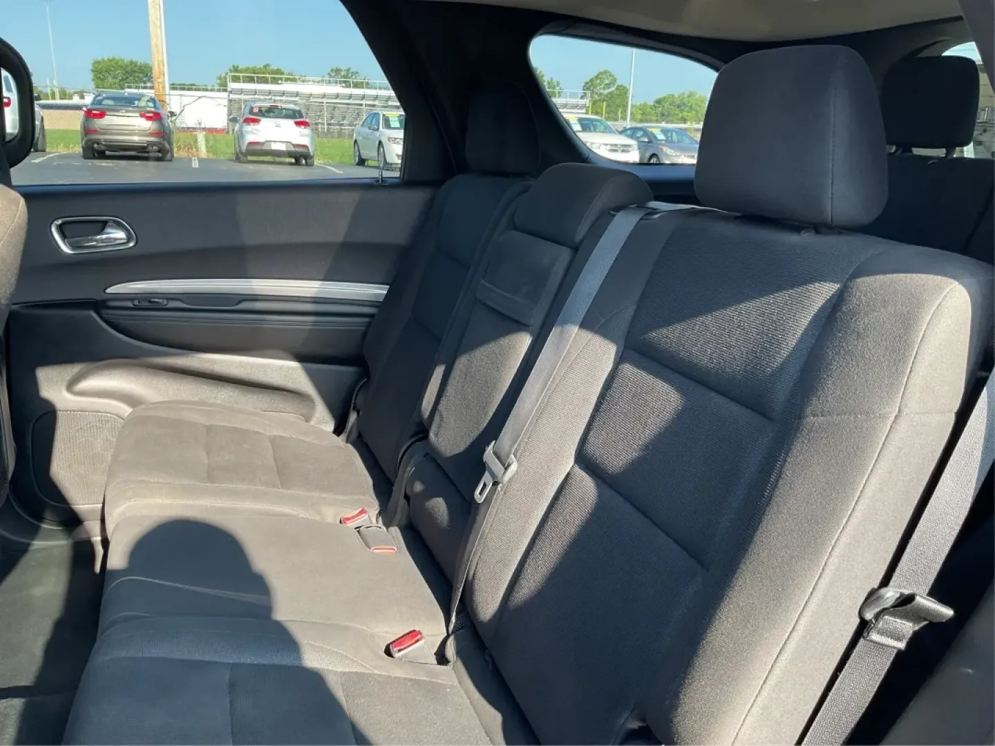 2013 Dodge Durango SXT (1C4RDJAG7DC) with an 3.6L V-6 DOHC engine, located at 8750 N County Rd 25A, Piqua, OH, 45356, (937) 908-9800, 40.164391, -84.232513 - **Discover Your Adventure with the 2013 Dodge Durango SXT at Advantage Car and Credit - Troy!**<br /> <br /> Are you in search of the perfect SUV to elevate your family outings, weekend adventures, or daily commutes? Look no further than the 2013 Dodge Durango SXT, where spaciousness meets versatili - Photo#10