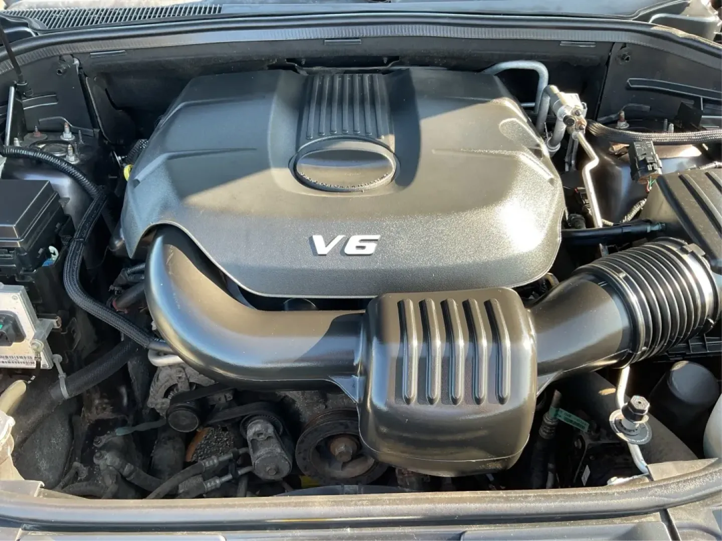 2013 Dodge Durango SXT (1C4RDJAG7DC) with an 3.6L V-6 DOHC engine, located at 8750 N County Rd 25A, Piqua, OH, 45356, (937) 908-9800, 40.164391, -84.232513 - **Discover Your Adventure with the 2013 Dodge Durango SXT at Advantage Car and Credit - Troy!**<br /> <br /> Are you in search of the perfect SUV to elevate your family outings, weekend adventures, or daily commutes? Look no further than the 2013 Dodge Durango SXT, where spaciousness meets versatili - Photo#11