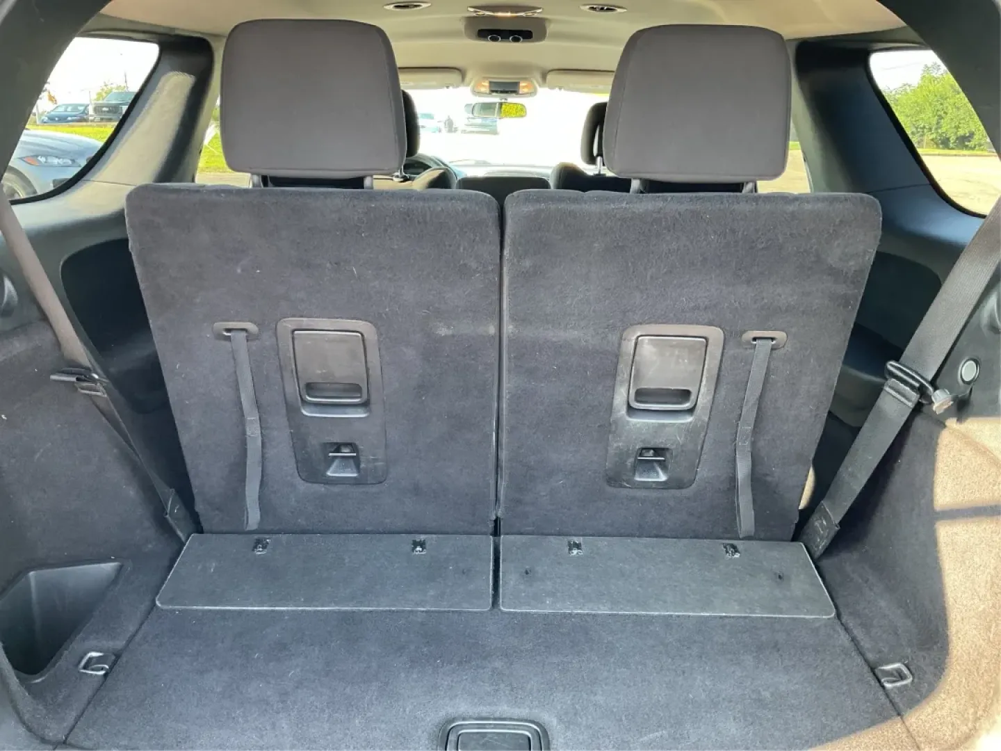 2013 Dodge Durango SXT (1C4RDJAG7DC) with an 3.6L V-6 DOHC engine, located at 8750 N County Rd 25A, Piqua, OH, 45356, (937) 908-9800, 40.164391, -84.232513 - **Discover Your Adventure with the 2013 Dodge Durango SXT at Advantage Car and Credit - Troy!**<br /> <br /> Are you in search of the perfect SUV to elevate your family outings, weekend adventures, or daily commutes? Look no further than the 2013 Dodge Durango SXT, where spaciousness meets versatili - Photo#12