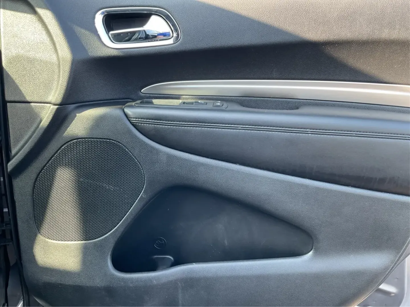 2013 Dodge Durango SXT (1C4RDJAG7DC) with an 3.6L V-6 DOHC engine, located at 8750 N County Rd 25A, Piqua, OH, 45356, (937) 908-9800, 40.164391, -84.232513 - **Discover Your Adventure with the 2013 Dodge Durango SXT at Advantage Car and Credit - Troy!**<br /> <br /> Are you in search of the perfect SUV to elevate your family outings, weekend adventures, or daily commutes? Look no further than the 2013 Dodge Durango SXT, where spaciousness meets versatili - Photo#20