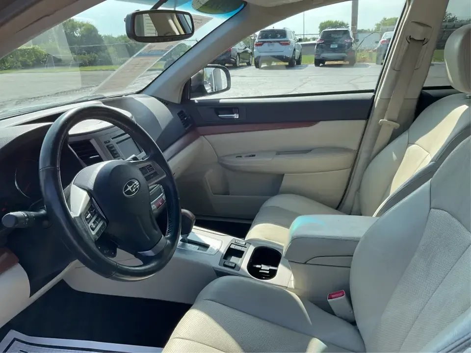 2013 Subaru Outback 2.5i Limited (4S4BRBKC0D3) with an 2.5L H-4 DOHC engine, Continuously Variable Transmission (CVT) transmission, located at 1184 Kauffman Ave, Fairborn, OH, 45324, (937) 908-9800, 39.807072, -84.030914 - **Adventure Awaits with This 2013 Subaru Outback! Perfect for Weekend Getaways and Daily Commutes**<br /> <br /> Looking for a versatile vehicle that can handle everything from family road trips to daily commutes? Look no further than this 2013 Subaru Outback 2.5i Limited, now available at Advantage - Photo#9