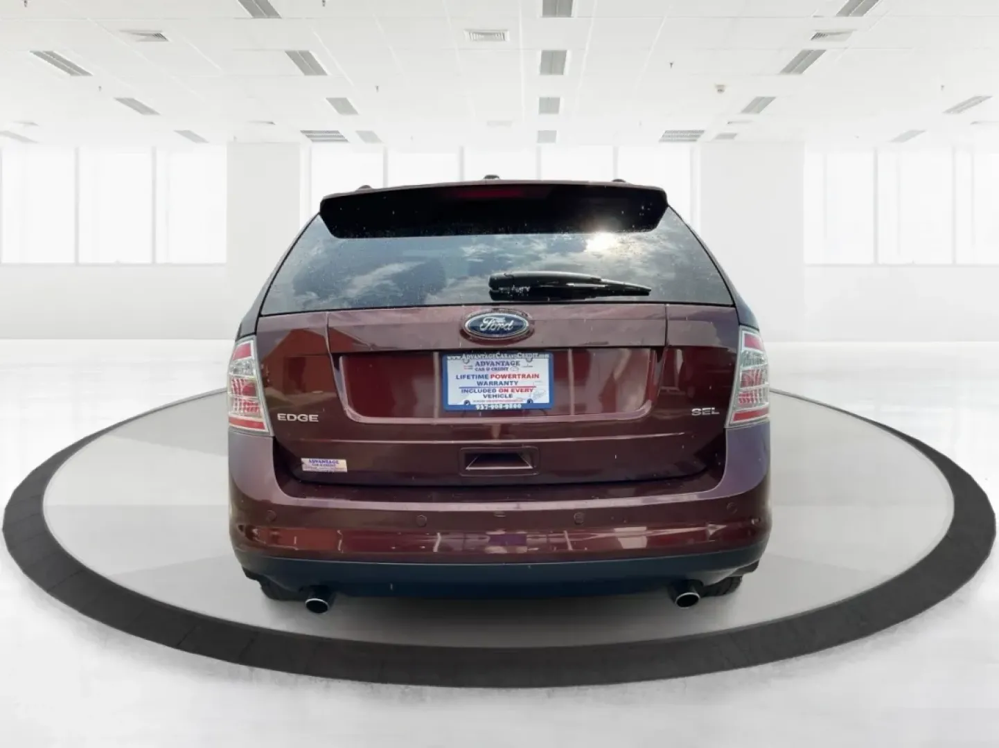 2010 Ford Edge SEL (2FMDK3JC4AB) with an Duratec 3.5L V-6 DOHC engine, located at 1230 East Main St, Xenia, OH, 45385, (937) 908-9800, 39.688026, -83.910172 - Are you ready to elevate your driving experience with a vehicle that fits your dynamic lifestyle? Whether you're embarking on an unforgettable family road trip, commuting to work, or simply running errands around Xenia, the 2010 Ford Edge SEL is the perfect companion for all your adventures. Availab - Photo#3