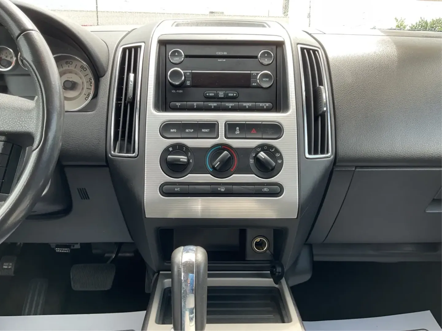 2010 Ford Edge SEL (2FMDK3JC4AB) with an Duratec 3.5L V-6 DOHC engine, located at 1230 East Main St, Xenia, OH, 45385, (937) 908-9800, 39.688026, -83.910172 - Are you ready to elevate your driving experience with a vehicle that fits your dynamic lifestyle? Whether you're embarking on an unforgettable family road trip, commuting to work, or simply running errands around Xenia, the 2010 Ford Edge SEL is the perfect companion for all your adventures. Availab - Photo#13