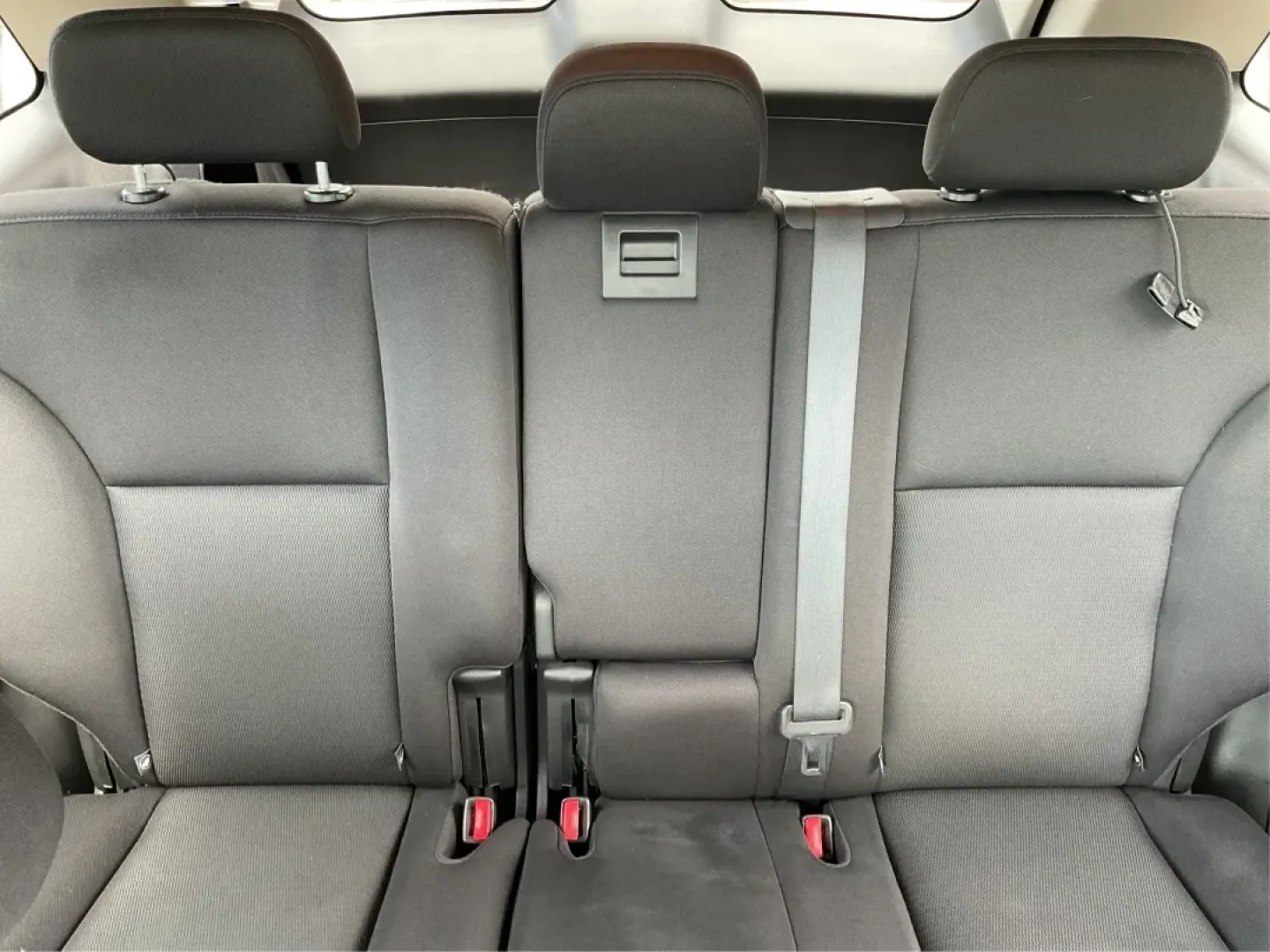 2010 Ford Edge SEL (2FMDK3JC4AB) with an Duratec 3.5L V-6 DOHC engine, located at 1230 East Main St, Xenia, OH, 45385, (937) 908-9800, 39.688026, -83.910172 - Are you ready to elevate your driving experience with a vehicle that fits your dynamic lifestyle? Whether you're embarking on an unforgettable family road trip, commuting to work, or simply running errands around Xenia, the 2010 Ford Edge SEL is the perfect companion for all your adventures. Availab - Photo#14