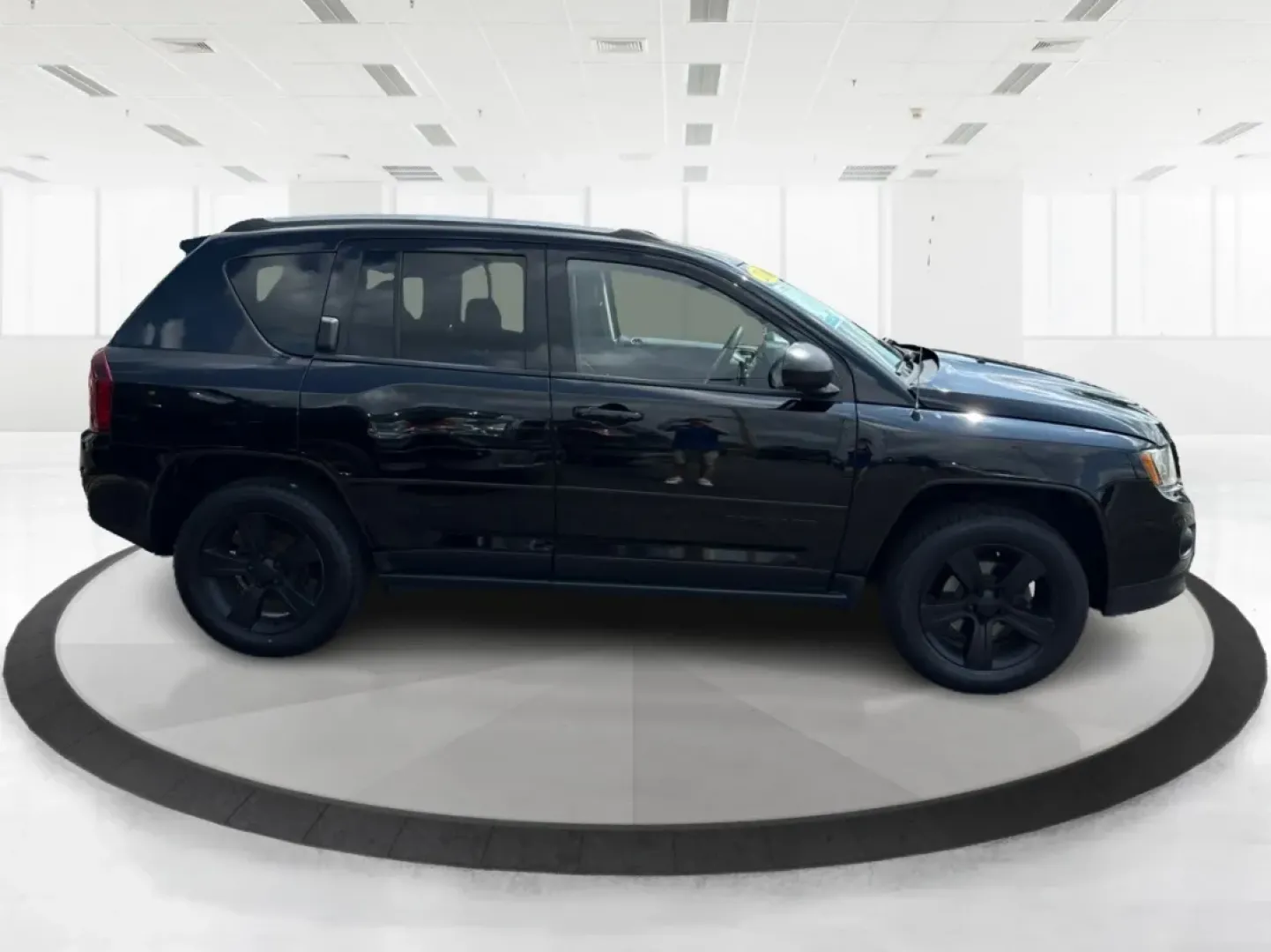 2016 Jeep Compass Sport (1C4NJDBB5GD) with an 2.4L I-4 DOHC engine, located at 1230 East Main St, Xenia, OH, 45385, (937) 908-9800, 39.688026, -83.910172 - **Adventure Awaits with this 2016 Jeep Compass Sport Perfect for Weekend Getaways!**<br /> <br /> Are you looking for a vehicle that combines style, functionality, and reliability for your next adventure? Look no further than this 2016 Jeep Compass Sport, available now at Advantage Car and Credit i - Photo#1