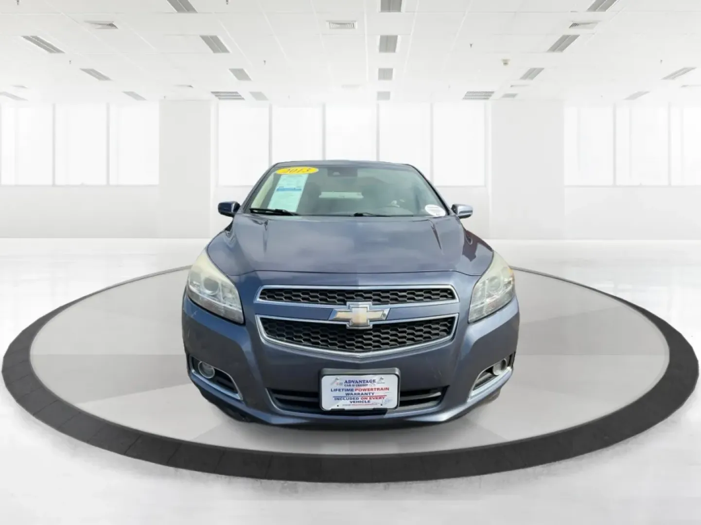 2013 Chevrolet Malibu 2LT (1G11E5SA7DF) with an ECOTEC 2.5L I-4 gasoline direct injection engine, located at 4508 South Dixie Dr, Moraine, OH, 45439, (937) 908-9800, 39.689976, -84.218452 - **Discover the 2013 Chevrolet Malibu 2LT Your Ideal Commuter Companion!**<br /> <br /> Are you seeking a reliable sedan that effortlessly combines comfort with style? Look no further! At Advantage Car and Credit in Moraine, OH, we present the 2013 Chevrolet Malibu 2LT, a perfect choice for daily co - Photo#7