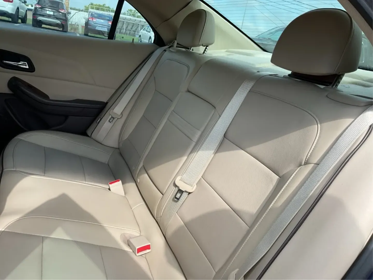 2013 Chevrolet Malibu 2LT (1G11E5SA7DF) with an ECOTEC 2.5L I-4 gasoline direct injection engine, located at 4508 South Dixie Dr, Moraine, OH, 45439, (937) 908-9800, 39.689976, -84.218452 - **Discover the 2013 Chevrolet Malibu 2LT Your Ideal Commuter Companion!**<br /> <br /> Are you seeking a reliable sedan that effortlessly combines comfort with style? Look no further! At Advantage Car and Credit in Moraine, OH, we present the 2013 Chevrolet Malibu 2LT, a perfect choice for daily co - Photo#10