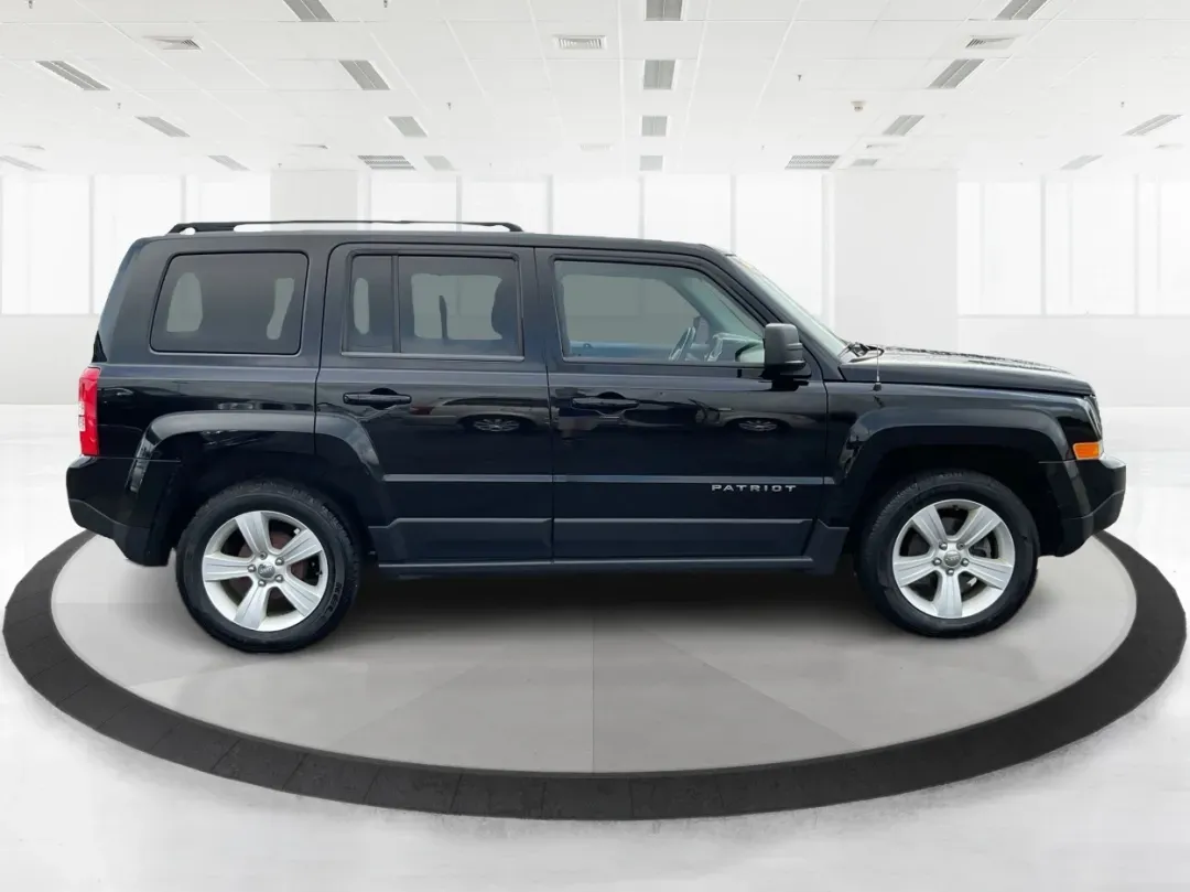 2014 Jeep Patriot Latitude (1C4NJPFA4ED) with an Other engine, located at 880 E. National Road, Vandalia, OH, 45377, (937) 908-9800, 39.891918, -84.183594 - **Adventure Awaits with This 2014 Jeep Patriot Latitude at Advantage Car and Credit - Moraine!**<br /> <br /> Are you ready to embark on new adventures, whether it's a weekend getaway, a family road trip, or daily commutes? This 2014 Jeep Patriot Latitude is your perfect companion for all these scen - Photo#1