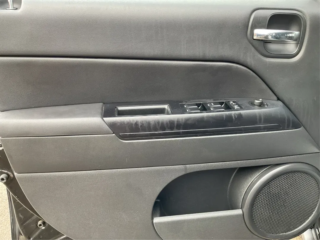 2014 Jeep Patriot Latitude (1C4NJPFA4ED) with an Other engine, located at 880 E. National Road, Vandalia, OH, 45377, (937) 908-9800, 39.891918, -84.183594 - **Adventure Awaits with This 2014 Jeep Patriot Latitude at Advantage Car and Credit - Moraine!**<br /> <br /> Are you ready to embark on new adventures, whether it's a weekend getaway, a family road trip, or daily commutes? This 2014 Jeep Patriot Latitude is your perfect companion for all these scen - Photo#17