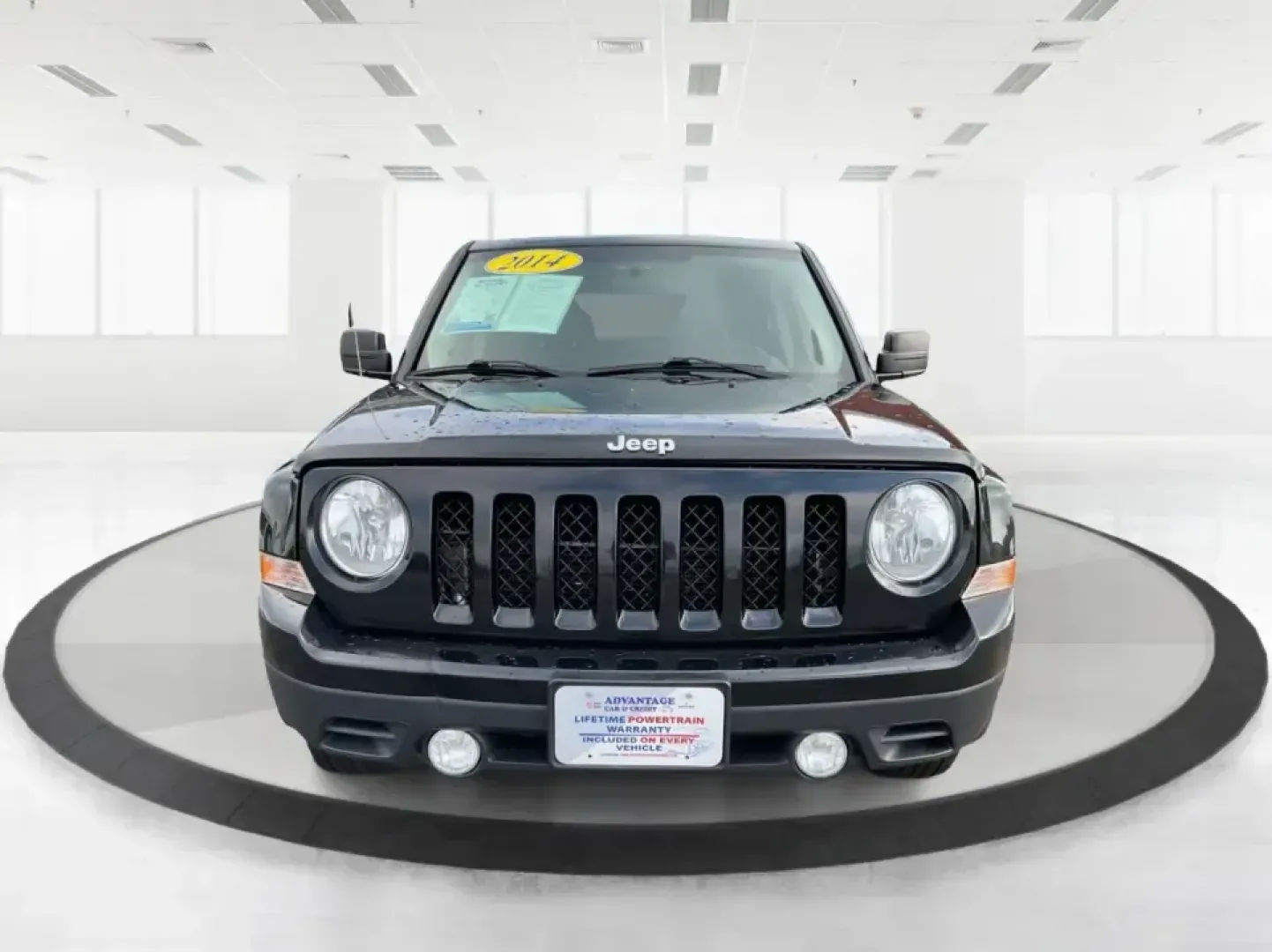 2014 Jeep Patriot Latitude (1C4NJPFA4ED) with an 2.0L L4 DOHC 16V engine, Automatic transmission, located at 880 E. National Road, Vandalia, OH, 45377, (937) 908-9800, 39.891918, -84.183594 - **Adventure Awaits with This 2014 Jeep Patriot Latitude at Advantage Car and Credit - Moraine!**<br /> <br /> Are you ready to embark on new adventures, whether it's a weekend getaway, a family road trip, or daily commutes? This 2014 Jeep Patriot Latitude is your perfect companion for all these scen - Photo#7