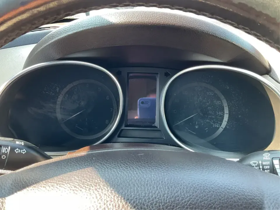 2017 Hyundai Santa Fe 2.0T Ultimate (5XYZW4LA5HG) with an Theta II 2L I-4 gasoline direct injection engine, 6A transmission, located at 4508 South Dixie Dr, Moraine, OH, 45439, (937) 908-9800, 39.689976, -84.218452 - Are you ready to elevate your family adventures or commute comfortably while tackling any road with confidence? Look no further than this 2017 Hyundai Santa Fe 2.0T Ultimate, available now at Advantage Car and Credit in Fairborn, OH. This SUV is not just a vehicle; it's your ticket to creating unfor - Photo#15