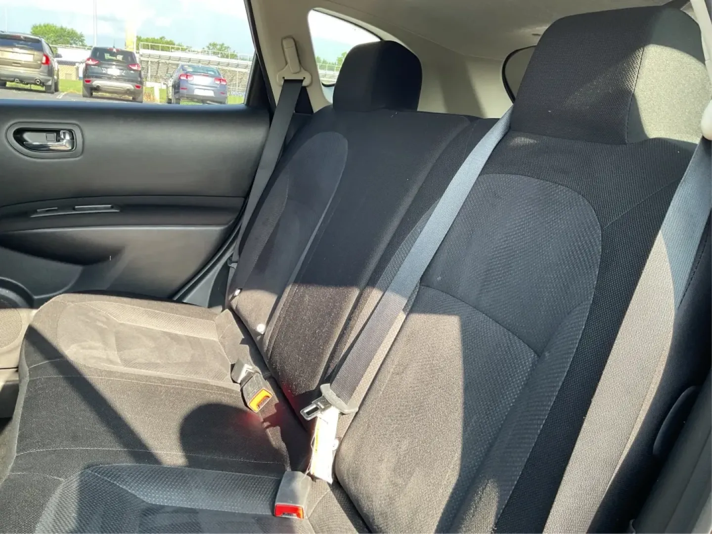 2013 Nissan Rogue S (JN8AS5MV0DW) with an 2.5L I-4 DOHC engine, located at 4508 South Dixie Dr, Moraine, OH, 45439, (937) 908-9800, 39.689976, -84.218452 - ### Explore the Perfect Family Adventure with the 2013 Nissan Rogue at Advantage Car and Credit - Moraine!<br /> <br /> Are you in the market for a versatile SUV that can handle both the daily grind and weekend getaways? Look no further than the 2013 Nissan Rogue, available now at Advantage Car and - Photo#10