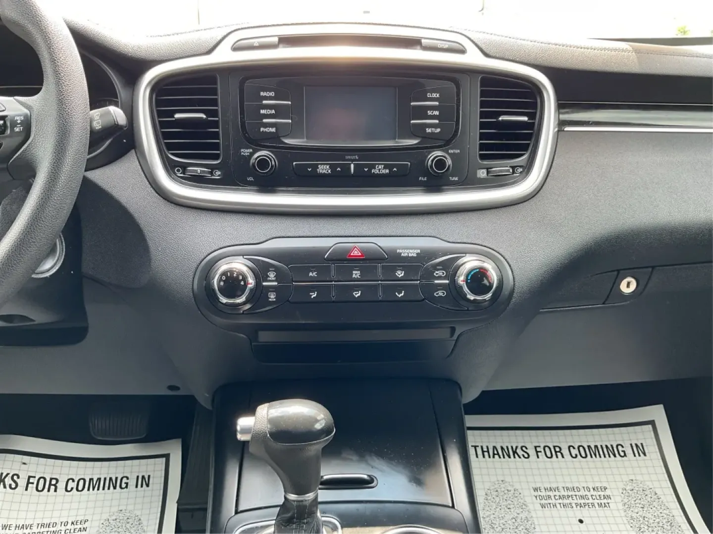 2016 Kia Sorento 2.4L LX (5XYPG4A34GG) with an 2.4L I-4 gasoline direct injection engine, located at 4508 South Dixie Dr, Moraine, OH, 45439, (937) 908-9800, 39.689976, -84.218452 - **Explore Life's Adventures with the 2016 Kia Sorento at Advantage Car and Credit - Riverside!**<br /> <br /> Are you ready to elevate your driving experience? The 2016 Kia Sorento is the perfect companion for families, adventurers, and daily commuters alike. This versatile SUV seamlessly blends com - Photo#13