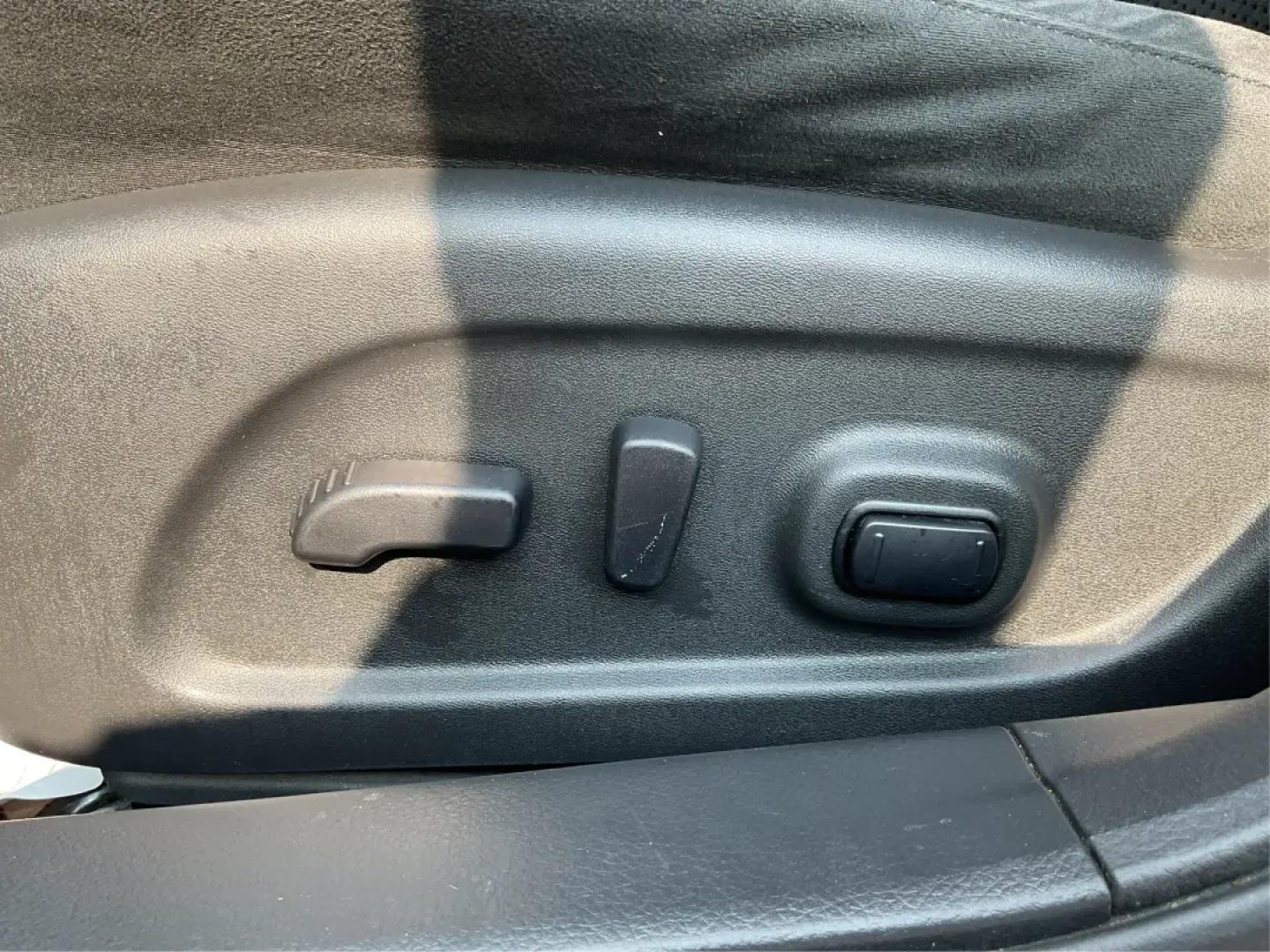 2015 Nissan Altima 2.5 SV (1N4AL3AP2FC) with an 2.5L I-4 DOHC engine, located at 1184 Kauffman Ave, Fairborn, OH, 45324, (937) 908-9800, 39.807072, -84.030914 - **Elevate Your Daily Drive with the 2015 Nissan Altima 2.5 SV at Advantage Car and Credit - Fairborn!**<br /> <br /> Are you searching for a reliable sedan that effortlessly blends style, comfort, and technology? Look no further than the 2015 Nissan Altima 2.5 SV available at Advantage Car and Credi - Photo#17