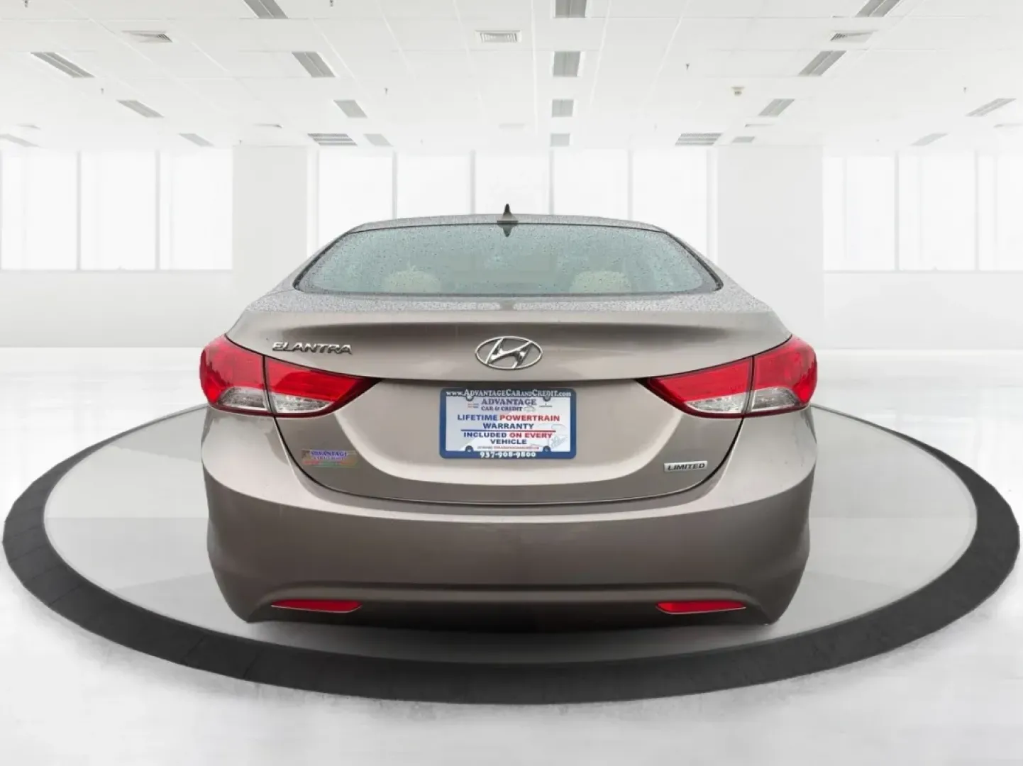 2012 Hyundai Elantra Limited (5NPDH4AE8CH) with an 1.8L I-4 DOHC engine, located at 401 Woodman Dr, Riverside, OH, 45431, (937) 908-9800, 39.760899, -84.123421 - **Explore New Horizons with the 2012 Hyundai Elantra Limited at Advantage Car and Credit in Fairborn, OH!**<br /> <br /> Are you ready to elevate your daily commute, family outings, or weekend adventures? The 2012 Hyundai Elantra Limited is the perfect companion for anyone seeking reliability, style - Photo#3