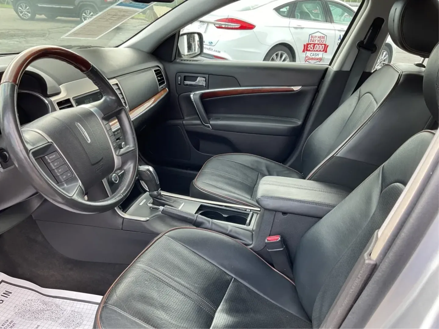 2011 Lincoln MKZ Base (3LNHL2GC8BR) with an Other engine, located at 1099 N County Rd 25A, Troy, OH, 45373, (937) 908-9800, 40.057079, -84.212883 - **Experience Luxury and Reliability with the 2011 Lincoln MKZ at Advantage Car and Credit**<br /> <br /> Are you in the market for a vehicle that combines sophistication with practicality? Look no further than the 2011 Lincoln MKZ available at Advantage Car and Credit in Fairborn, OH. This stunning - Photo#9