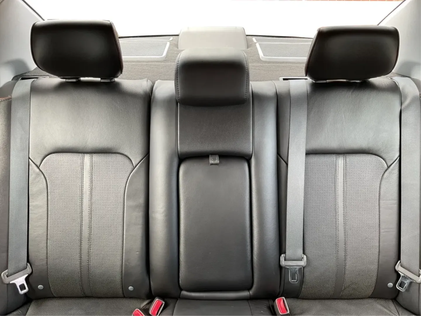 2011 Lincoln MKZ Base (3LNHL2GC8BR) with an Other engine, located at 1099 N County Rd 25A, Troy, OH, 45373, (937) 908-9800, 40.057079, -84.212883 - **Experience Luxury and Reliability with the 2011 Lincoln MKZ at Advantage Car and Credit**<br /> <br /> Are you in the market for a vehicle that combines sophistication with practicality? Look no further than the 2011 Lincoln MKZ available at Advantage Car and Credit in Fairborn, OH. This stunning - Photo#14