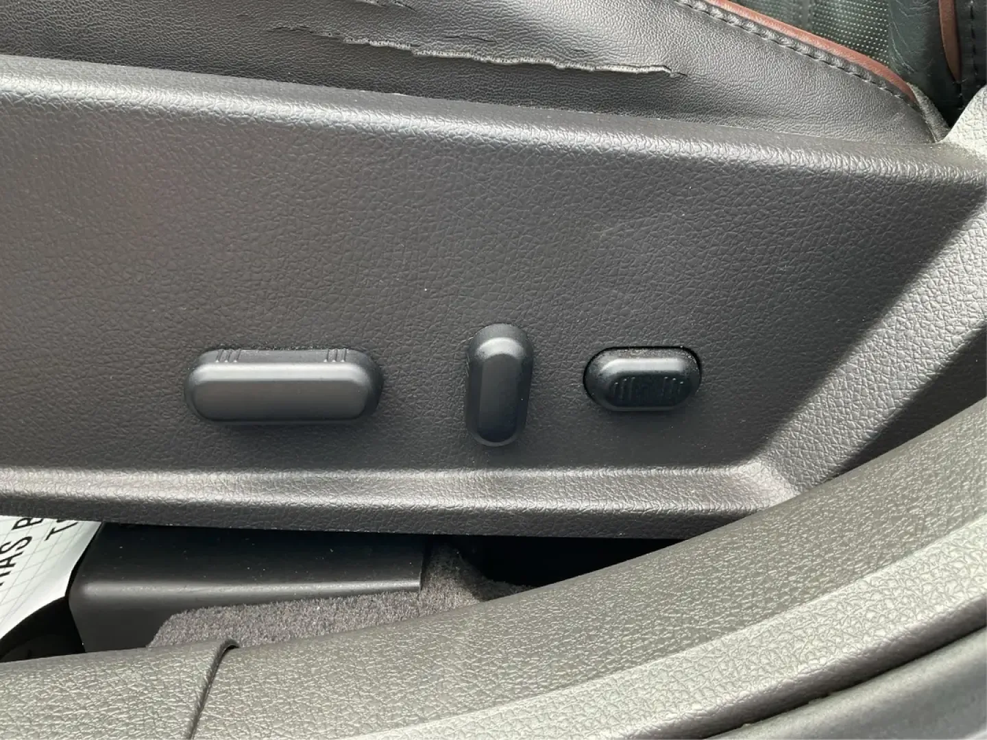 2011 Lincoln MKZ Base (3LNHL2GC8BR) with an Other engine, located at 1099 N County Rd 25A, Troy, OH, 45373, (937) 908-9800, 40.057079, -84.212883 - **Experience Luxury and Reliability with the 2011 Lincoln MKZ at Advantage Car and Credit**<br /> <br /> Are you in the market for a vehicle that combines sophistication with practicality? Look no further than the 2011 Lincoln MKZ available at Advantage Car and Credit in Fairborn, OH. This stunning - Photo#18