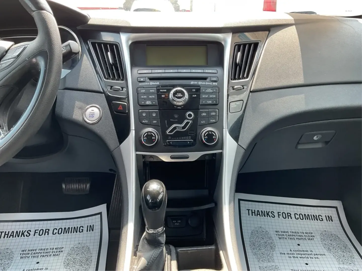 2011 Hyundai Sonata Limited (5NPEC4AC8BH) with an 2.4L I-4 gasoline direct injection engine, located at 1184 Kauffman Ave, Fairborn, OH, 45324, (937) 908-9800, 39.807072, -84.030914 - **Experience Comfort and Style with the 2011 Hyundai Sonata Limited - Perfect for Your Daily Commute or Weekend Getaway!**<br /> <br /> Looking for a reliable vehicle that seamlessly fits into your busy lifestyle? The 2011 Hyundai Sonata Limited is an excellent choice for those who want a perfect bl - Photo#13