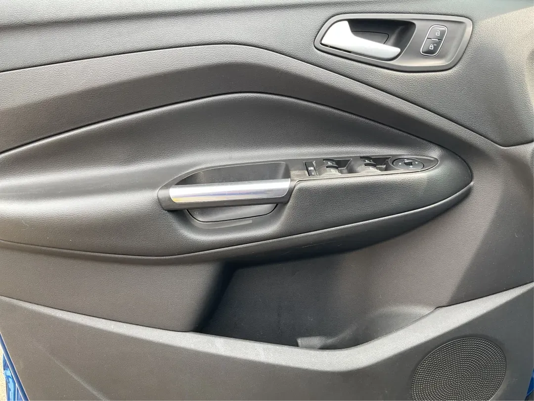 2017 Ford Escape SE (1FMCU9GD3HU) with an Other engine, located at 1099 N County Rd 25A, Troy, OH, 45373, (937) 908-9800, 40.057079, -84.212883 - Are you searching for a reliable and stylish SUV that fits seamlessly into your busy lifestyle? Look no further than this stunning 2017 Ford Escape SE, available now at Advantage Car and Credit in Fairborn, OH. With its robust features and comfortable design, this vehicle is perfect for growing fami - Photo#19