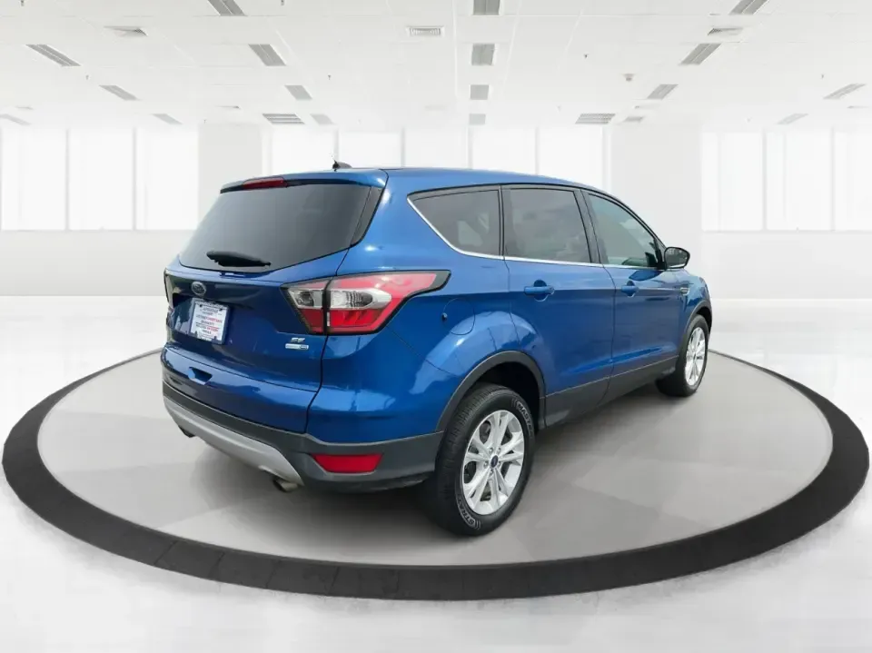 2017 Ford Escape (1FMCU9GD3HU) with an Other engine, located at 1230 East Main St, Xenia, OH, 45385, (937) 908-9800, 39.688026, -83.910172 - Are you searching for a reliable and stylish SUV that fits seamlessly into your busy lifestyle? Look no further than this stunning 2017 Ford Escape SE, available now at Advantage Car and Credit in Fairborn, OH. With its robust features and comfortable design, this vehicle is perfect for growing fami - Photo#2