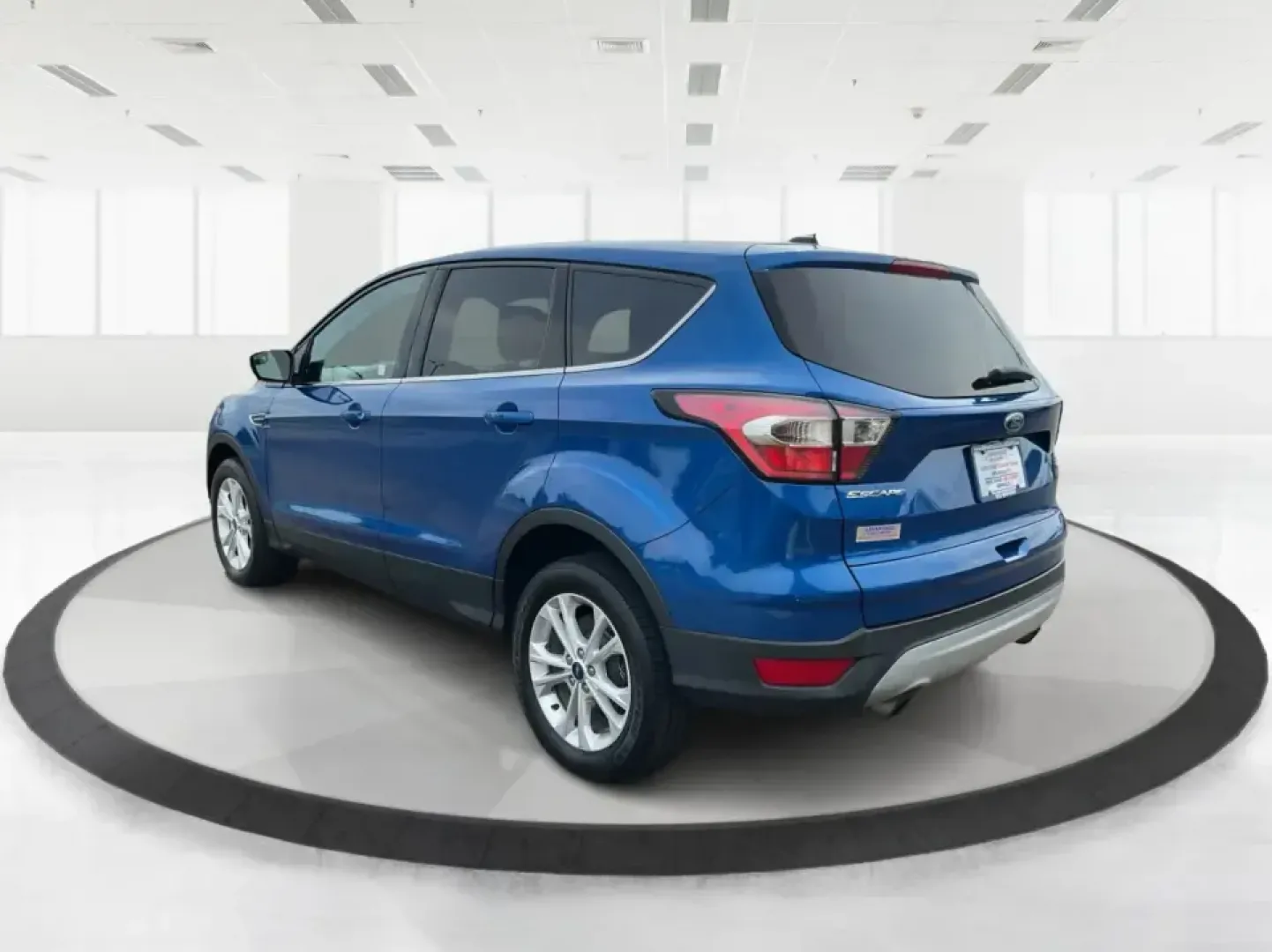 2017 Ford Escape (1FMCU9GD3HU) with an Other engine, located at 401 Woodman Dr, Riverside, OH, 45431, (937) 908-9800, 39.760899, -84.123421 - Are you searching for a reliable and stylish SUV that fits seamlessly into your busy lifestyle? Look no further than this stunning 2017 Ford Escape SE, available now at Advantage Car and Credit in Fairborn, OH. With its robust features and comfortable design, this vehicle is perfect for growing fami - Photo#4