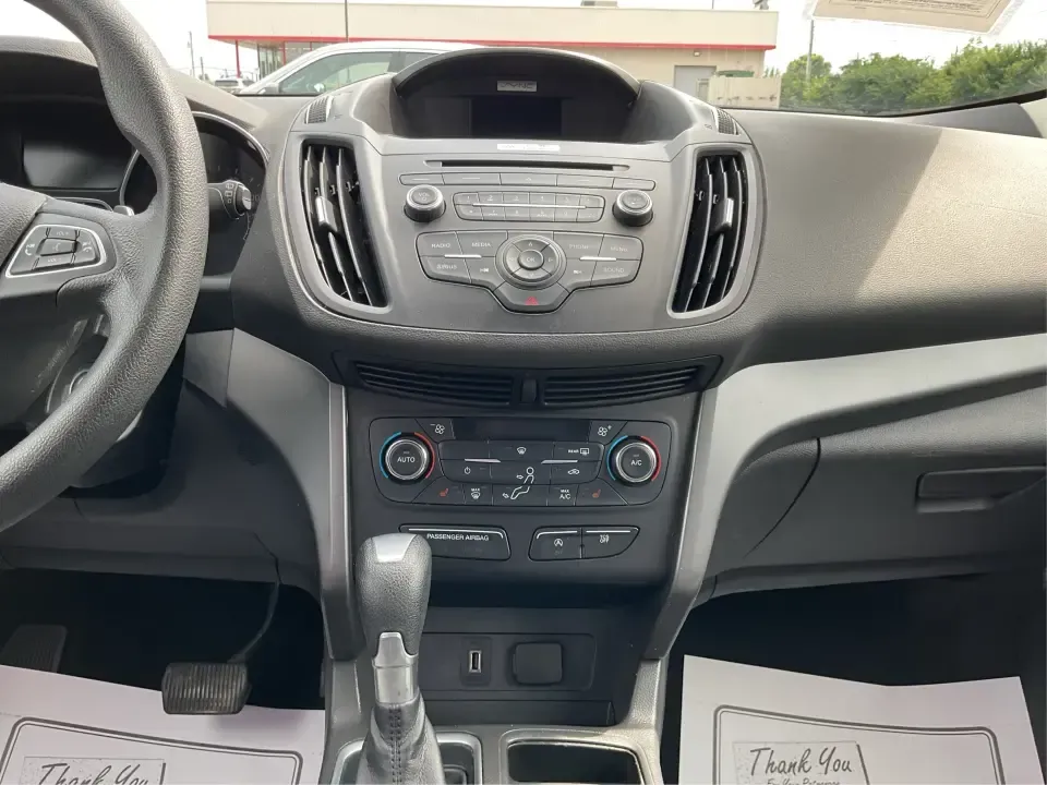 2017 Ford Escape (1FMCU9GD3HU) with an Other engine, located at 1230 East Main St, Xenia, OH, 45385, (937) 908-9800, 39.688026, -83.910172 - Are you searching for a reliable and stylish SUV that fits seamlessly into your busy lifestyle? Look no further than this stunning 2017 Ford Escape SE, available now at Advantage Car and Credit in Fairborn, OH. With its robust features and comfortable design, this vehicle is perfect for growing fami - Photo#13