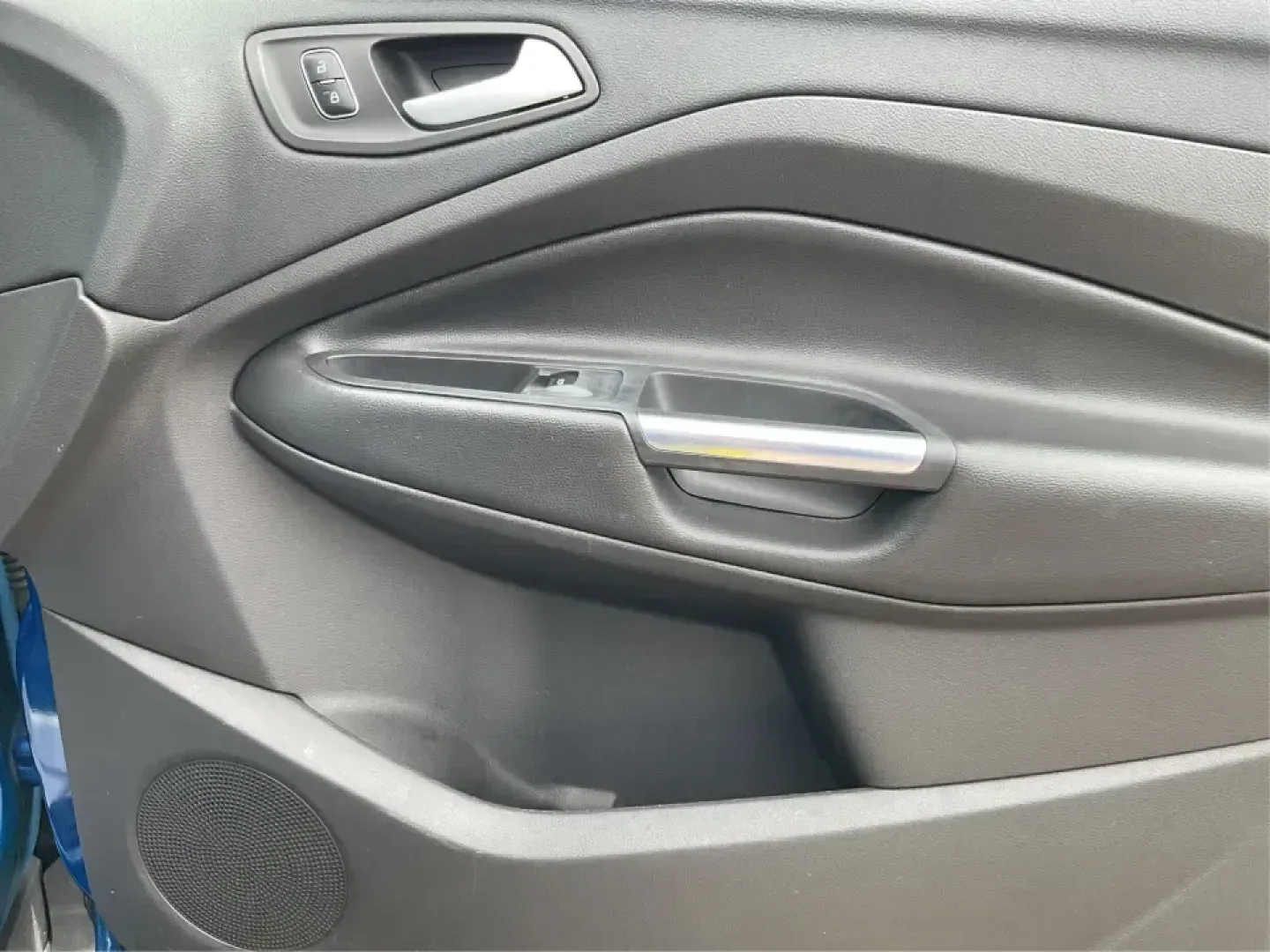 2017 Ford Escape (1FMCU9GD3HU) with an Other engine, located at 401 Woodman Dr, Riverside, OH, 45431, (937) 908-9800, 39.760899, -84.123421 - Are you searching for a reliable and stylish SUV that fits seamlessly into your busy lifestyle? Look no further than this stunning 2017 Ford Escape SE, available now at Advantage Car and Credit in Fairborn, OH. With its robust features and comfortable design, this vehicle is perfect for growing fami - Photo#20