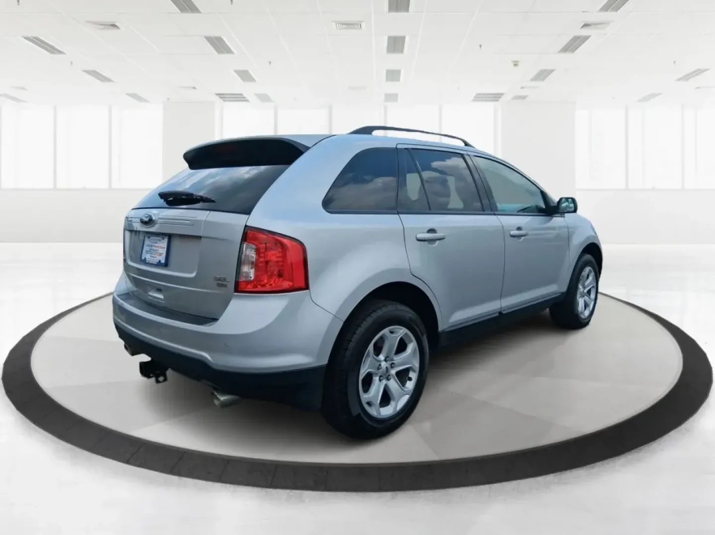 2013 Ford Edge SEL (2FMDK4JC3DB) with an 3.5L V-6 DOHC engine, located at 4508 South Dixie Dr, Moraine, OH, 45439, (937) 908-9800, 39.689976, -84.218452 - **Adventure Awaits with the 2013 Ford Edge SEL at Advantage Car and Credit!**<br /> <br /> If you're searching for a versatile SUV that's perfect for weekend getaways or daily commutes, look no further than this stunning 2013 Ford Edge SEL, now available at Advantage Car and Credit in Fairborn, OH. - Photo#2