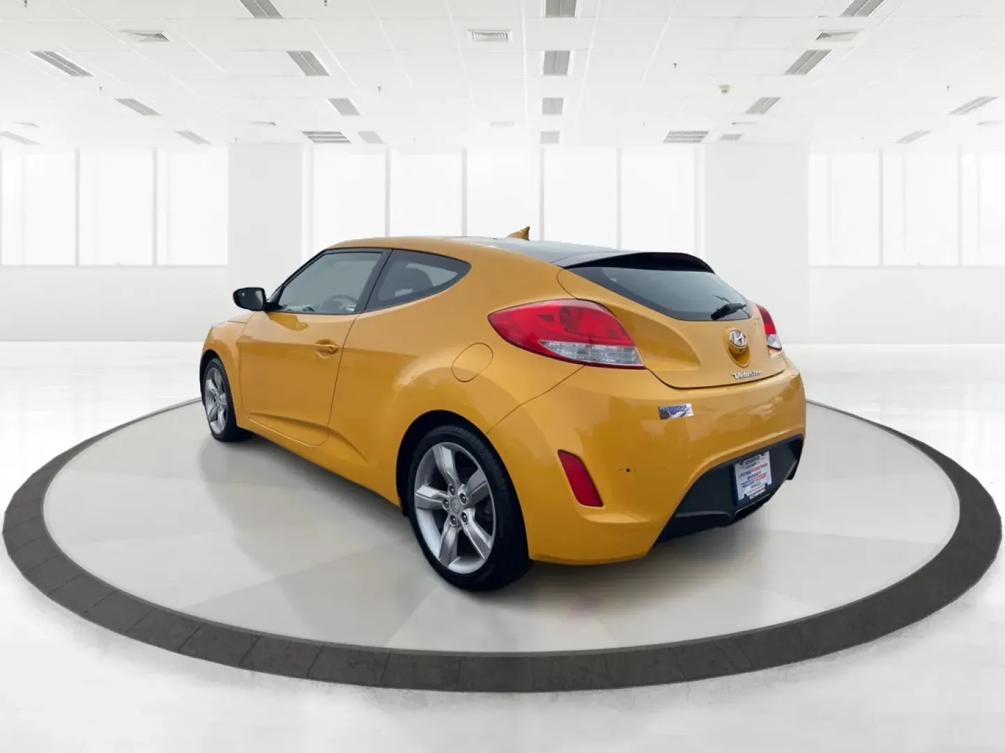 2015 Hyundai Veloster Base (KMHTC6AD3FU) with an Other engine, located at 1230 East Main St, Xenia, OH, 45385, (937) 908-9800, 39.688026, -83.910172 - **Unleash Your Adventurous Spirit with the 2015 Hyundai Veloster Perfect for Thrill-Seekers!**<br /> <br /> Are you ready to make every drive an adventure? The 2015 Hyundai Veloster is not just a car; it's a lifestyle upgrade! This sporty coupe, with its eye-catching yellow exterior, is designed fo - Photo#4