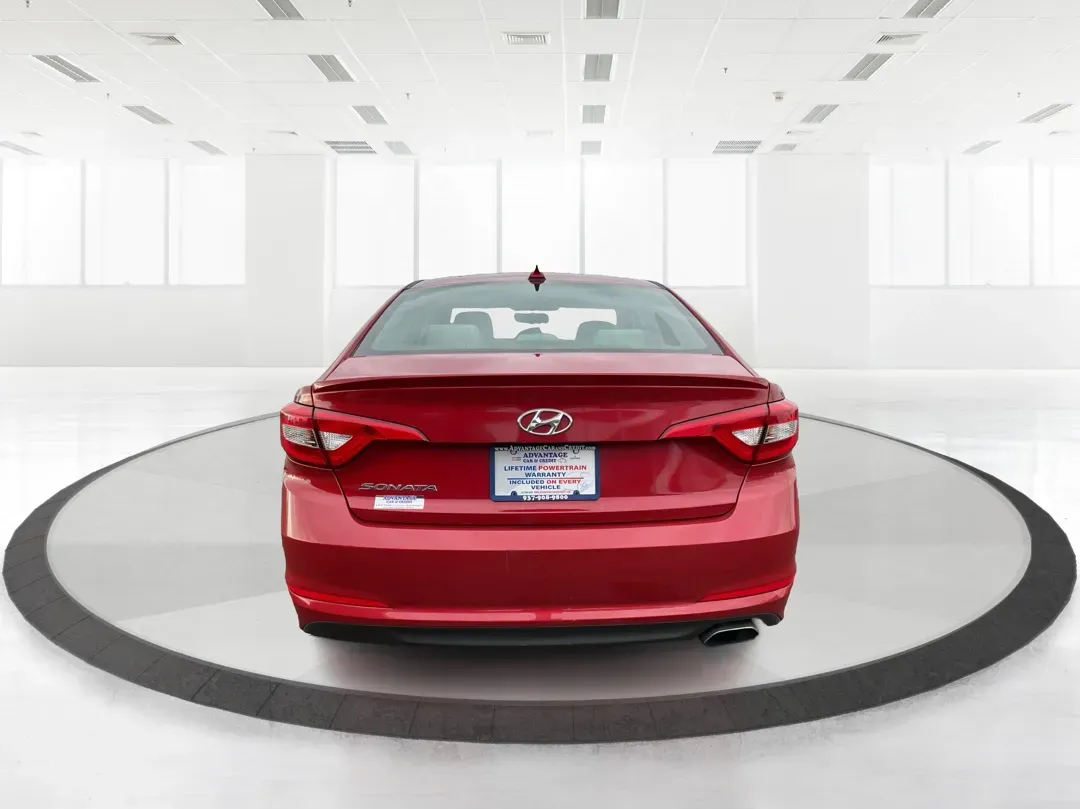 2017 Hyundai Sonata Base/SE (5NPE24AF8HH) with an Other engine, located at 1184 Kauffman Ave, Fairborn, OH, 45324, (937) 908-9800, 39.807072, -84.030914 - **Discover Your Next Adventure with the 2017 Hyundai Sonata at Advantage Car and Credit!**<br /> <br /> Are you in the market for a reliable sedan that effortlessly combines comfort, style, and functionality? Look no further than the 2017 Hyundai Sonata, available now at Advantage Car and Credit in - Photo#3