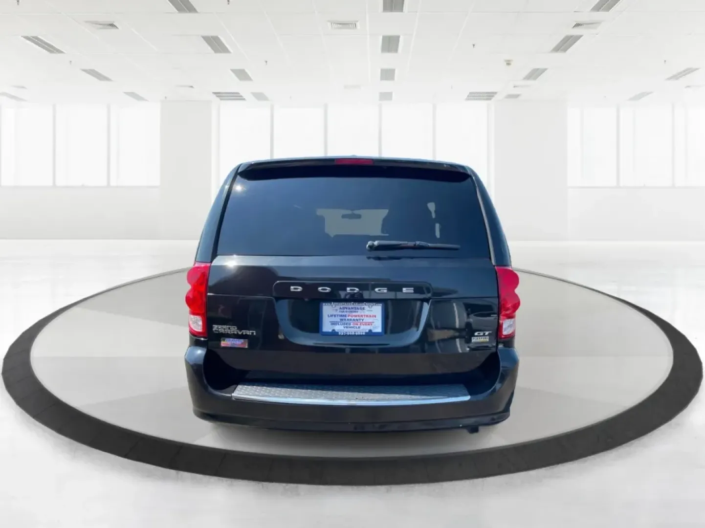 2017 Dodge Grand Caravan GT (2C4RDGEG9HR) with an 3.6L V6 DOHC 24V engine, 6-Speed Automatic transmission, located at 8750 N County Rd 25A, Piqua, OH, 45356, (937) 908-9800, 40.164391, -84.232513 - **Discover Your Family's Adventure with the 2017 Dodge Grand Caravan GT at Advantage Car and Credit!**<br /> <br /> Are you ready to elevate your family's travel experience? The 2017 Dodge Grand Caravan GT is not just a vehicle; it's a lifestyle solution designed for families who love to explore, en - Photo#3