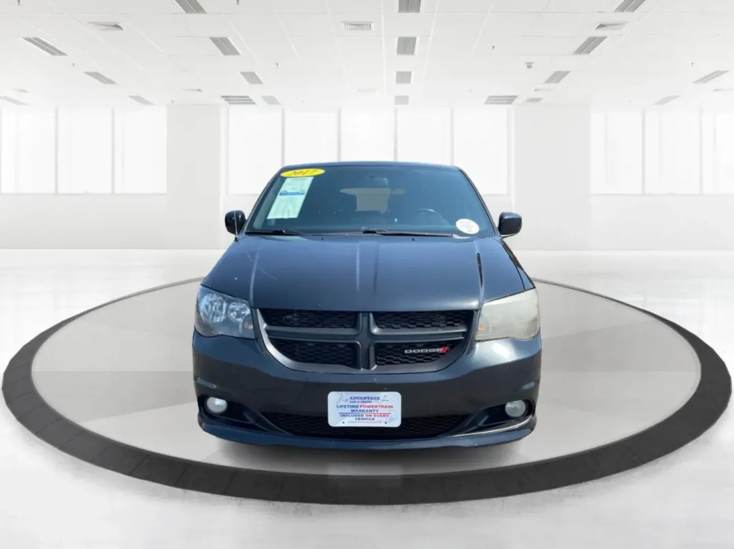 2017 Dodge Grand Caravan GT (2C4RDGEG9HR) with an 3.6L V6 DOHC 24V engine, 6-Speed Automatic transmission, located at 8750 N County Rd 25A, Piqua, OH, 45356, (937) 908-9800, 40.164391, -84.232513 - **Discover Your Family's Adventure with the 2017 Dodge Grand Caravan GT at Advantage Car and Credit!**<br /> <br /> Are you ready to elevate your family's travel experience? The 2017 Dodge Grand Caravan GT is not just a vehicle; it's a lifestyle solution designed for families who love to explore, en - Photo#7