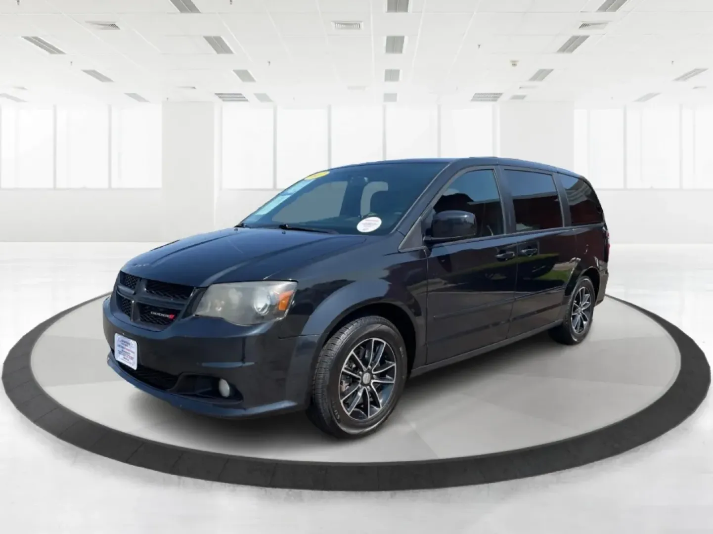 2017 Dodge Grand Caravan GT (2C4RDGEG9HR) with an 3.6L V6 DOHC 24V engine, 6-Speed Automatic transmission, located at 8750 N County Rd 25A, Piqua, OH, 45356, (937) 908-9800, 40.164391, -84.232513 - **Discover Your Family's Adventure with the 2017 Dodge Grand Caravan GT at Advantage Car and Credit!**<br /> <br /> Are you ready to elevate your family's travel experience? The 2017 Dodge Grand Caravan GT is not just a vehicle; it's a lifestyle solution designed for families who love to explore, en - Photo#8