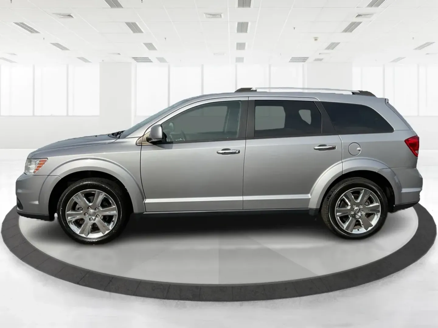 2017 Dodge Journey SXT AWD (3C4PDDBG9HT) with an Pentastar 3.6L V-6 DOHC engine, located at 1184 Kauffman Ave, Fairborn, OH, 45324, (937) 908-9800, 39.807072, -84.030914 - ### Explore New Adventures with the 2017 Dodge Journey SXT AWD at Advantage Car and Credit<br /> <br /> Looking for an SUV that can keep up with your dynamic lifestyle? The 2017 Dodge Journey SXT AWD is the perfect companion for growing families, weekend adventurers, and daily commuters alike. With - Photo#5