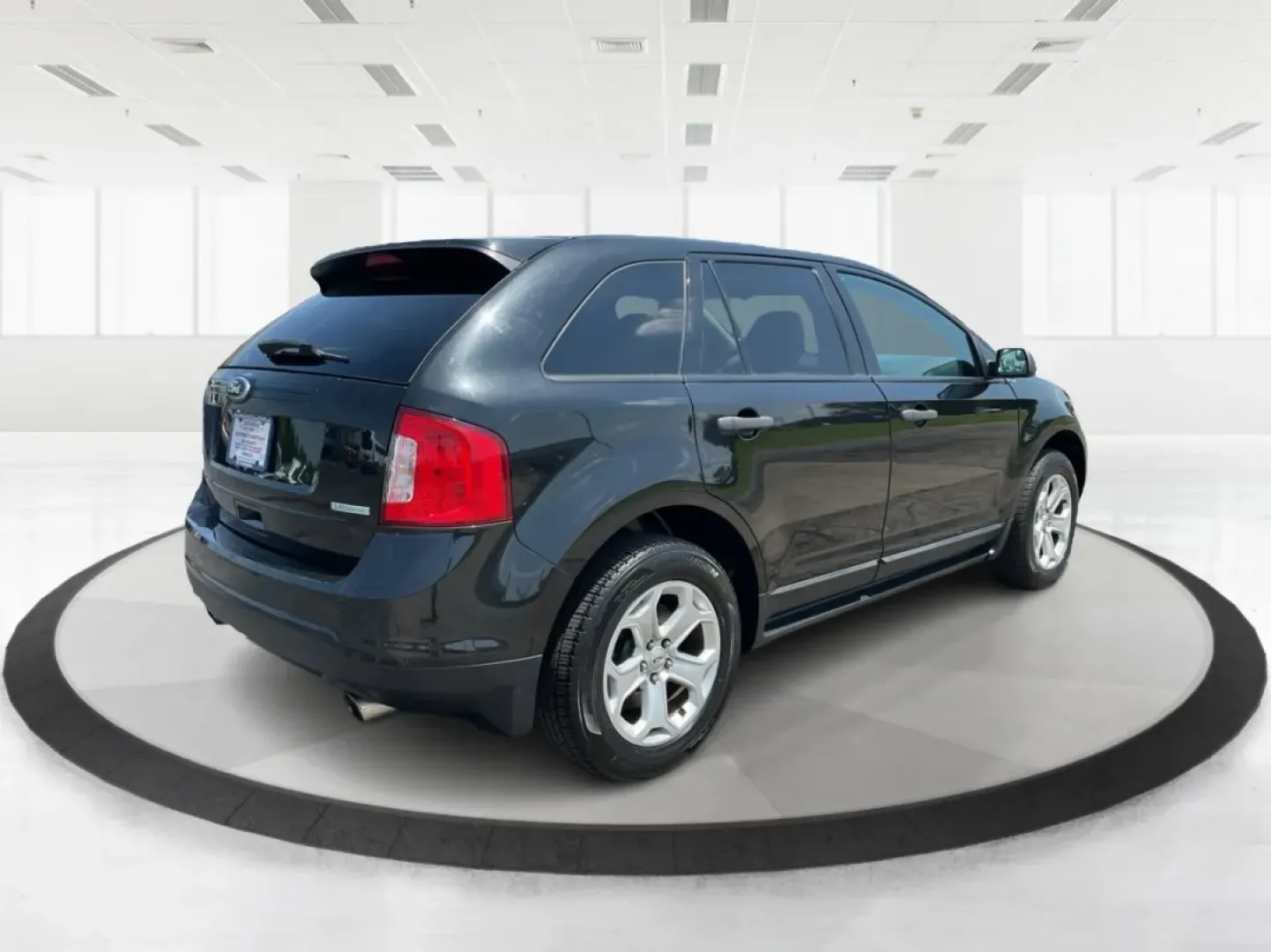 2014 Ford Edge SE (2FMDK3G96EB) with an Other engine, located at 1951 S Dayton Lakeview Rd., New Carlisle, OH, 45344, (937) 908-9800, 39.890999, -84.050255 - **Discover Your Next Adventure with the 2014 Ford Edge SE!** <br /> <br /> Are you searching for a reliable vehicle that perfectly balances style, comfort, and functionality? Look no further than this stunning 2014 Ford Edge SE, available now at Advantage Car and Credit in Fairborn, OH. This versati - Photo#2