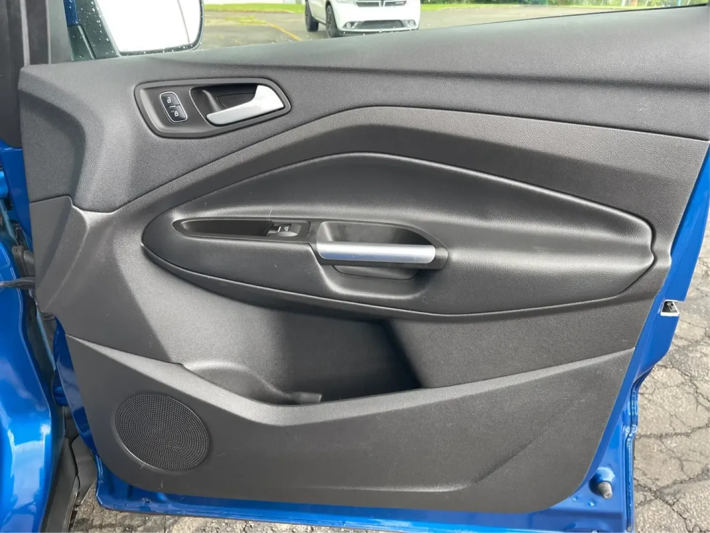 2017 Ford Escape SE (1FMCU0GD5HU) with an Other engine, located at 1184 Kauffman Ave, Fairborn, OH, 45324, (937) 908-9800, 39.807072, -84.030914 - **Adventure Awaits in This 2017 Ford Escape SE Perfect for Your Ohio Lifestyle!**<br /> <br /> Are you ready to embrace the open road? Whether you're commuting to work, taking the kids to soccer practice, or planning a weekend getaway to nearby attractions like the National Museum of the U.S. Air F - Photo#19