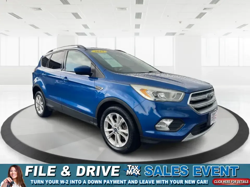 2017 Ford Escape SE (1FMCU0GD5HU) with an 1.5L L4 DOHC 16V engine, 6A transmission, located at 4508 South Dixie Dr, Moraine, OH, 45439, (937) 908-9800, 39.689976, -84.218452 - **Adventure Awaits in This 2017 Ford Escape SE Perfect for Your Ohio Lifestyle!**<br /> <br /> Are you ready to embrace the open road? Whether you're commuting to work, taking the kids to soccer practice, or planning a weekend getaway to nearby attractions like the National Museum of the U.S. Air F - Photo#0