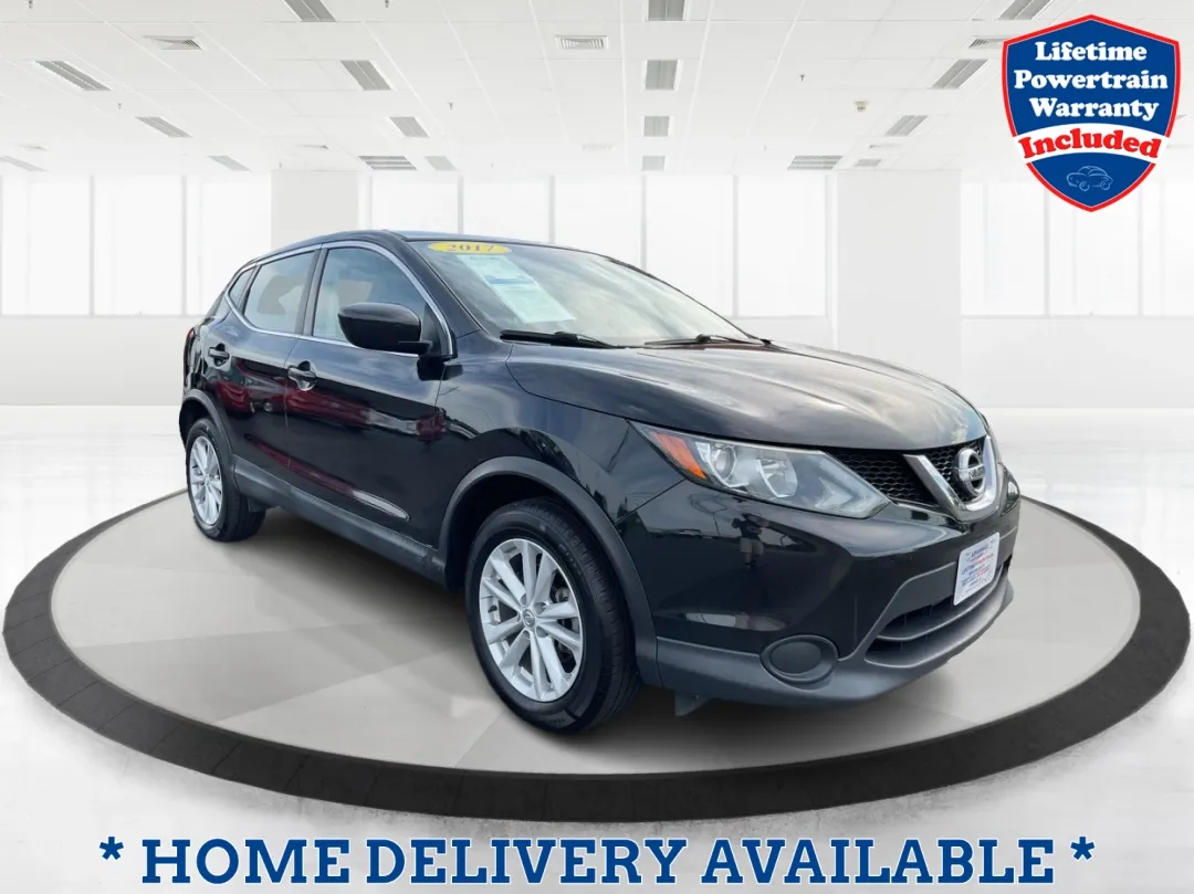 photo of 2017 Nissan Rogue S