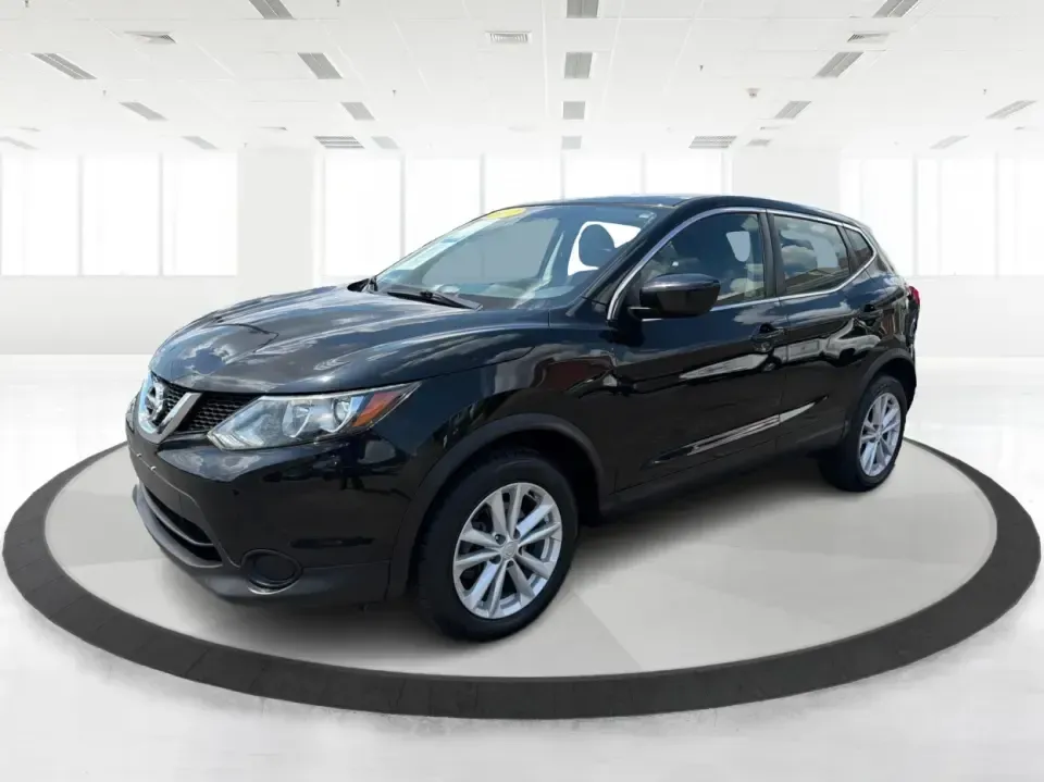2017 Nissan Rogue S (JN1BJ1CR3HW) with an 2.0L L4 DOHC 16V engine, Continuously Variable Transmission transmission, located at 1184 Kauffman Ave, Fairborn, OH, 45324, (937) 908-9800, 39.807072, -84.030914 - Need one SUV that can handle the daily school run, the long commute to Wright-Patterson AFB, and spontaneous weekend getaways to Yellow Springs without feeling like a chore? This 2017 Nissan Rogue SL AWD is built for real-life driving in and around Fairborn, with the comfort, traction, and efficienc- Photo#8