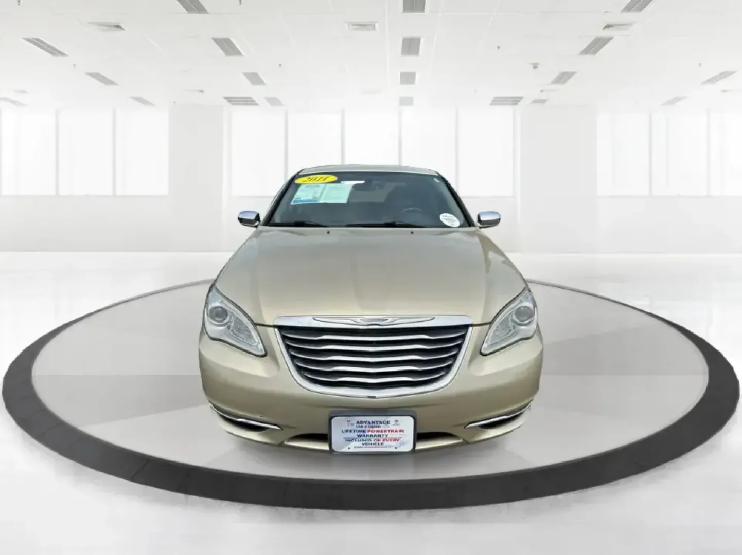 2011 Chrysler 200 Limited (1C3BC2FB0BN) with an 2.4L L4 DOHC 16V engine, 6-Speed Automatic transmission, located at 4508 South Dixie Dr, Moraine, OH, 45439, (937) 908-9800, 39.689976, -84.218452 - ### Elevate Your Daily Commute with the 2011 Chrysler 200 Limited<br /> <br /> Are you searching for a reliable sedan that combines style, comfort, and modern features? Look no further than the 2011 Chrysler 200 Limited, available now at Advantage Car and Credit in New Carlisle, OH. This vehicle is - Photo#7