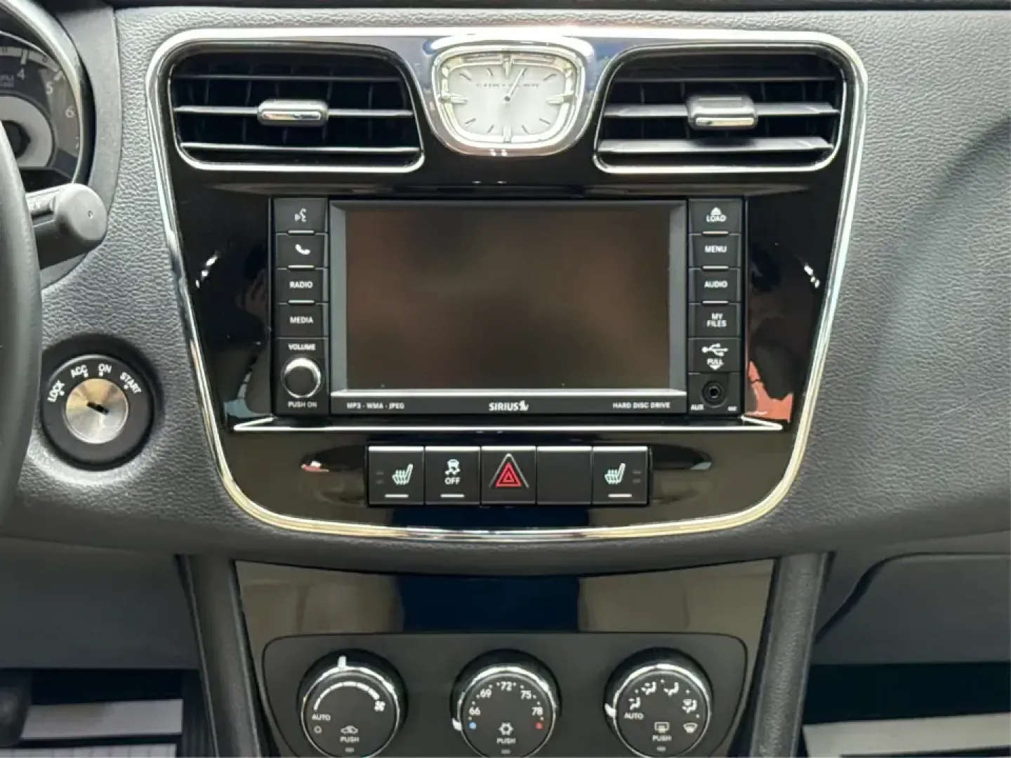 2011 Chrysler 200 Limited (1C3BC2FB0BN) with an 2.4L L4 DOHC 16V engine, 6-Speed Automatic transmission, located at 4508 South Dixie Dr, Moraine, OH, 45439, (937) 908-9800, 39.689976, -84.218452 - ### Elevate Your Daily Commute with the 2011 Chrysler 200 Limited<br /> <br /> Are you searching for a reliable sedan that combines style, comfort, and modern features? Look no further than the 2011 Chrysler 200 Limited, available now at Advantage Car and Credit in New Carlisle, OH. This vehicle is - Photo#13