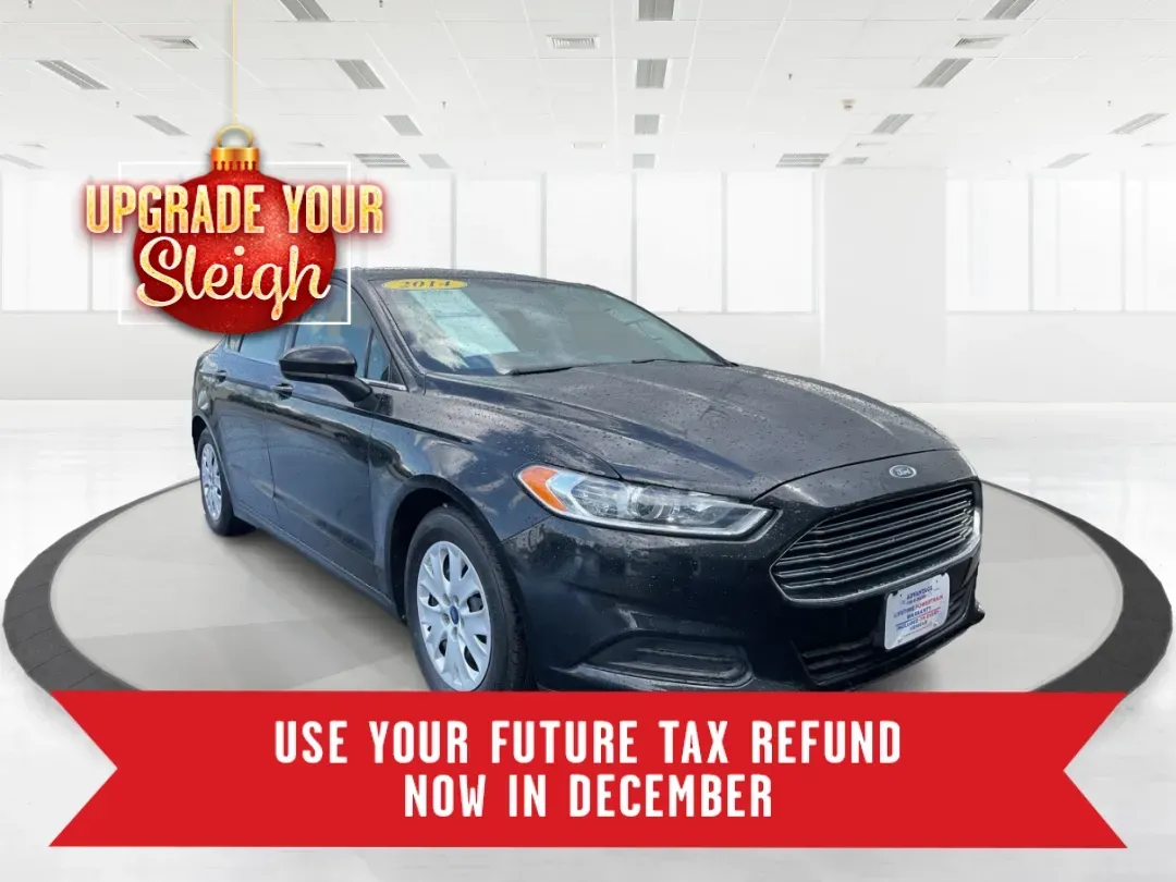 2014 Ford Fusion S's photo