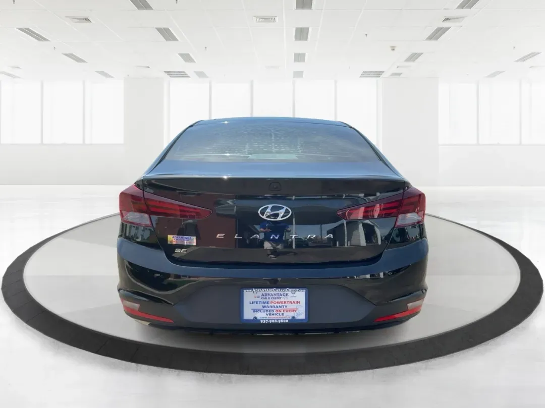 2019 Hyundai Elantra SE (5NPD74LF7KH) with an Nu 2L I-4 DOHC engine, located at 401 Woodman Dr, Riverside, OH, 45431, (937) 908-9800, 39.760899, -84.123421 - **Unlock Your Adventure with the 2019 Hyundai Elantra SE at Advantage Car and Credit!**<br /> <br /> Are you ready to elevate your daily commute or embark on weekend road trips in style? This 2019 Hyundai Elantra SE is the perfect blend of practicality and sophistication, making it an outstanding ch - Photo#3