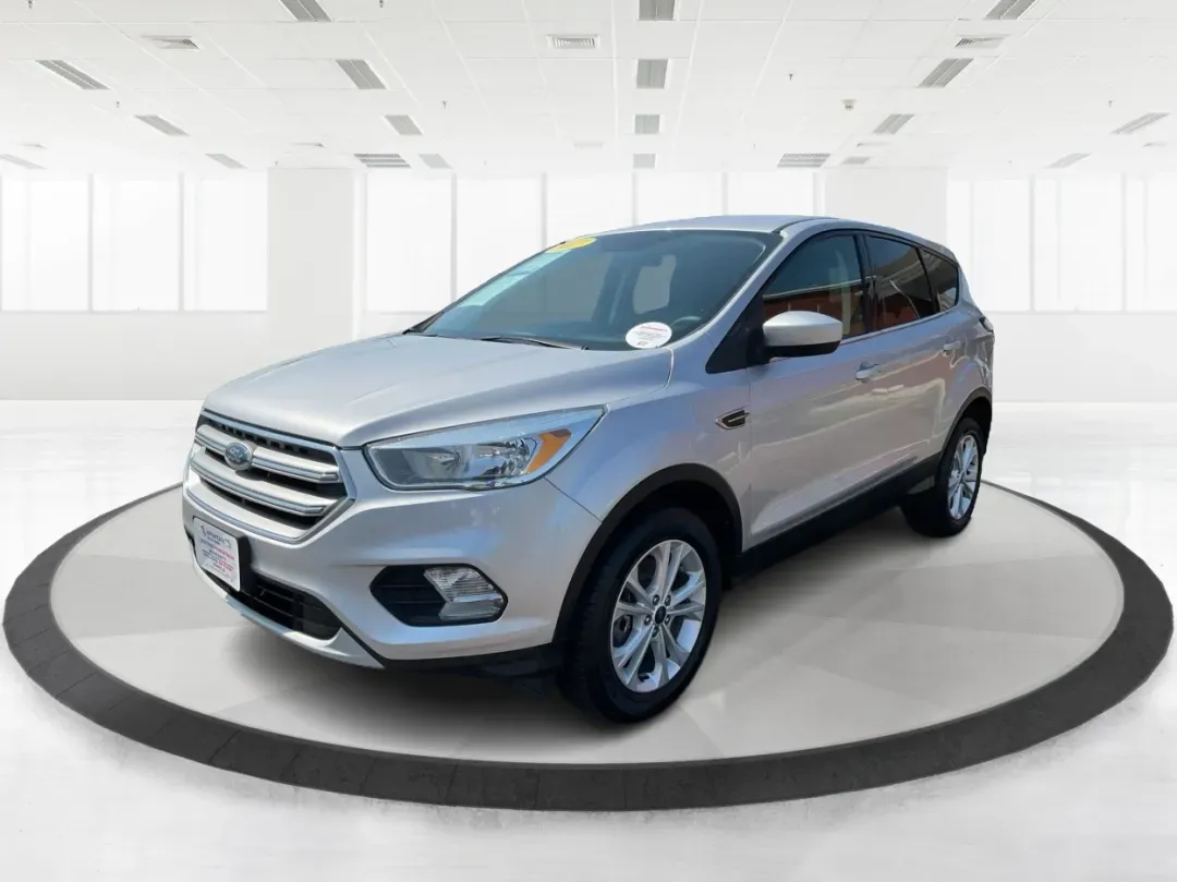 2017 Ford Escape SE (1FMCU9GD4HU) with an Other engine, located at 880 E. National Road, Vandalia, OH, 45377, (937) 908-9800, 39.891918, -84.183594 - **Adventure Awaits in This 2017 Ford Escape SE Perfect for Your Next Journey!**<br /> <br /> If you're looking for a versatile vehicle that meets the needs of an active lifestyle, the 2017 Ford Escape SE is the perfect choice for adventurous families or budget-conscious commuters. With ample room f - Photo#8