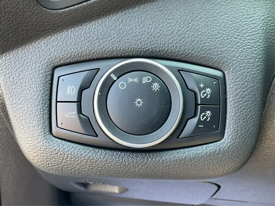 2017 Ford Escape SE (1FMCU9GD4HU) with an 1.5L L4 DOHC 16V engine, 6A transmission, located at 1184 Kauffman Ave, Fairborn, OH, 45324, (937) 908-9800, 39.807072, -84.030914 - **Adventure Awaits in This 2017 Ford Escape SE Perfect for Your Next Journey!**<br /> <br /> If you're looking for a versatile vehicle that meets the needs of an active lifestyle, the 2017 Ford Escape SE is the perfect choice for adventurous families or budget-conscious commuters. With ample room f - Photo#17