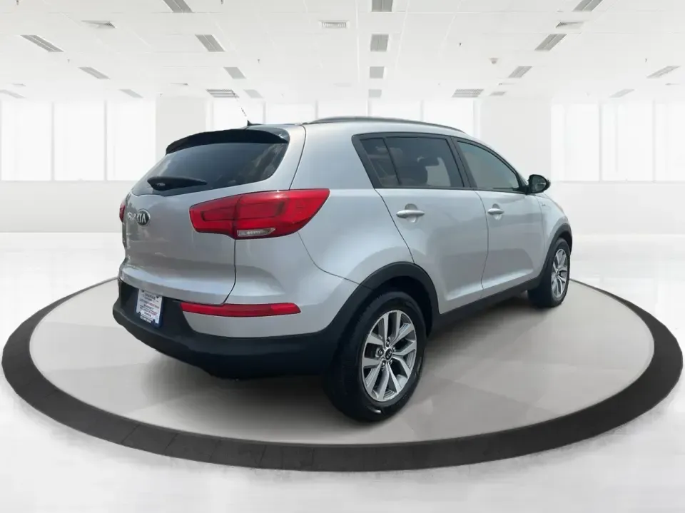 2016 Kia Sportage LX (KNDPBCACXG7) with an Theta II 2.4L I-4 gasoline direct injection engine, 6-Speed Automatic transmission, located at 1230 East Main St, Xenia, OH, 45385, (937) 908-9800, 39.688026, -83.910172 - Embrace the journey of life with the 2016 Kia Sportage LX, a vehicle designed for those who thrive on adventure and seek comfort in their daily commute. Whether you're navigating the bustling streets of Fairborn, OH, or embarking on a weekend family getaway, this versatile crossover is your perfect - Photo#2